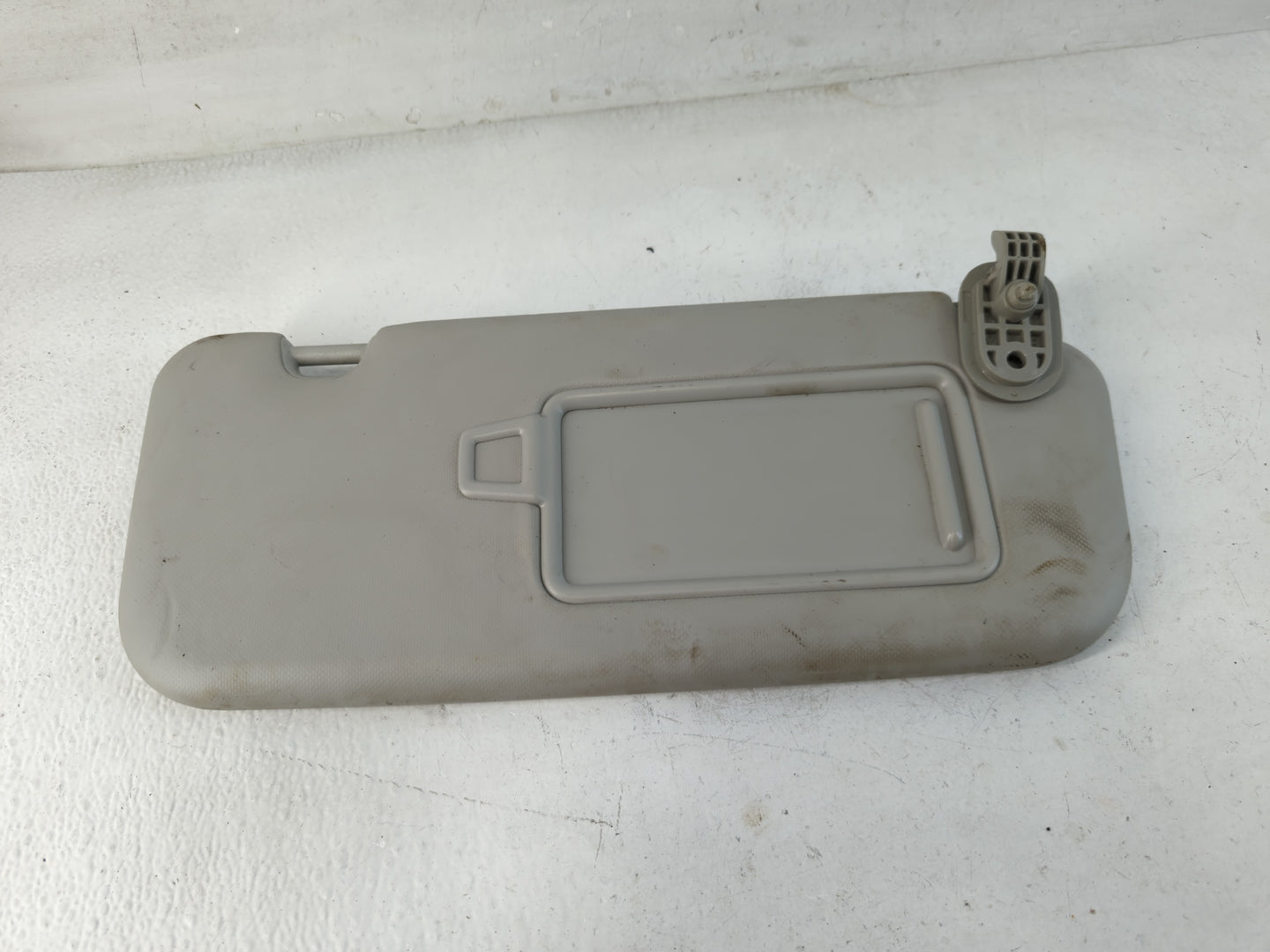 2018-2020 Kia Rio Sun Visor Shade Replacement Passenger Right Mirror Fits Fits 2018 2019 2020 2021 2022 OEM Used Auto Parts 