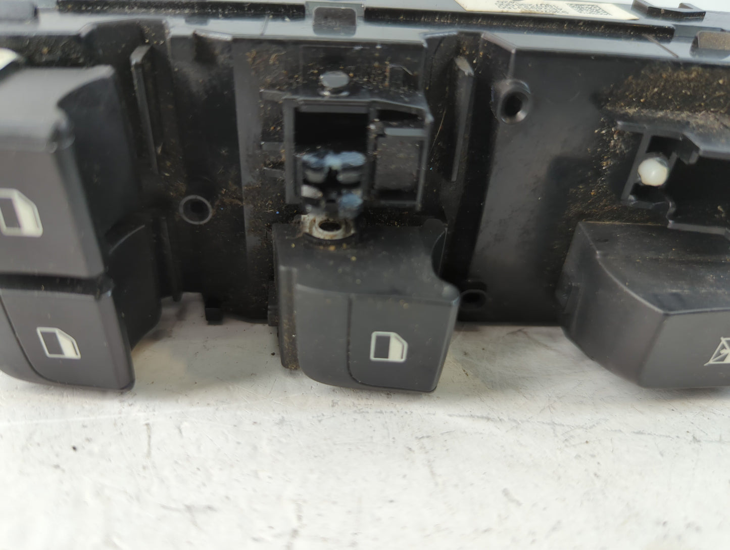 2018-2020 Kia Rio Master Power Window Switch Replacement Driver Side Left P/N:93670-H9150 Fits Fits 2018 2019 2020 OEM Used 