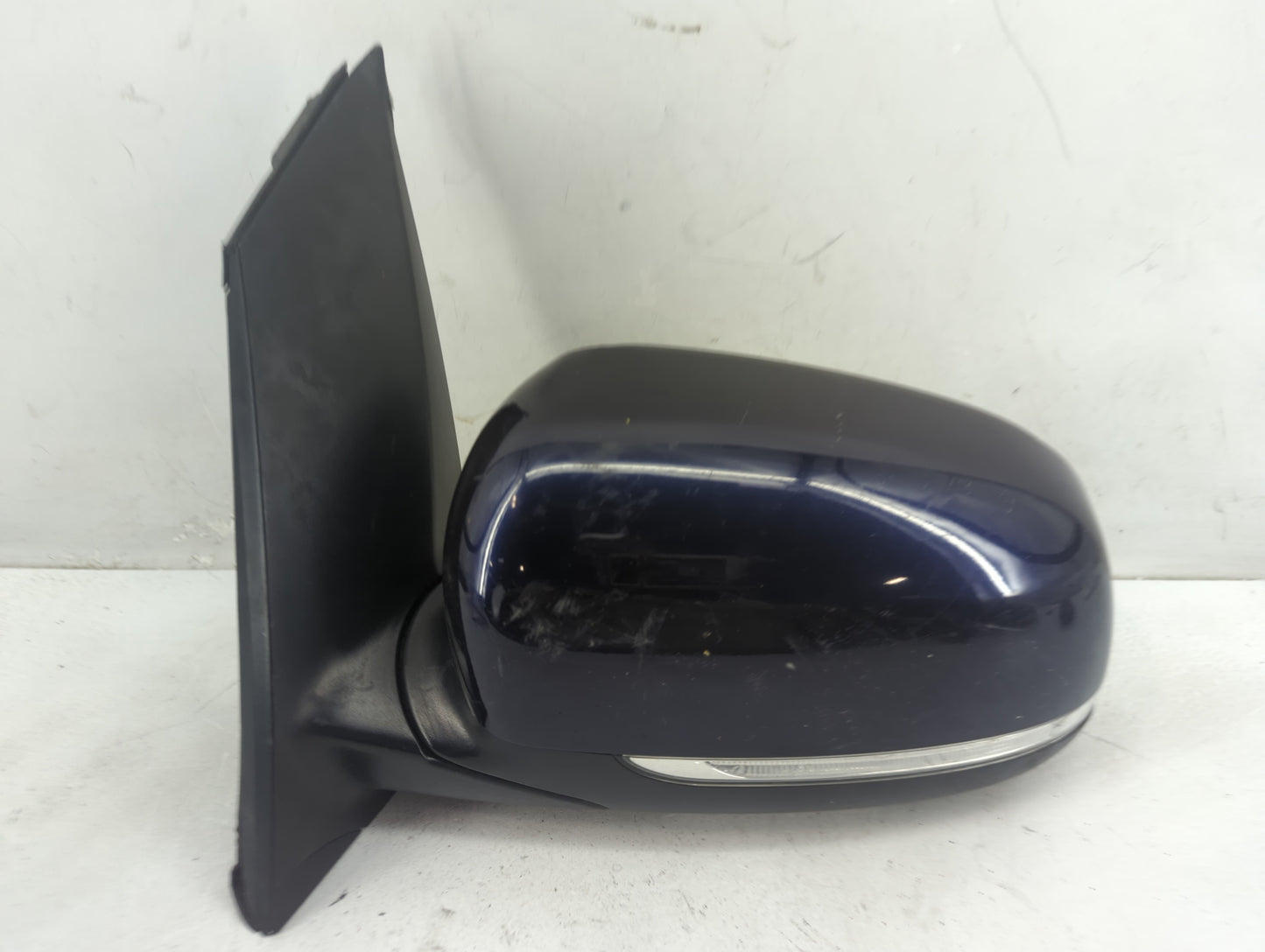2015-2020 Kia Sedona Driver Side View Mirror - Left Door Mirror OEM Used - Oemusedautoparts1.com