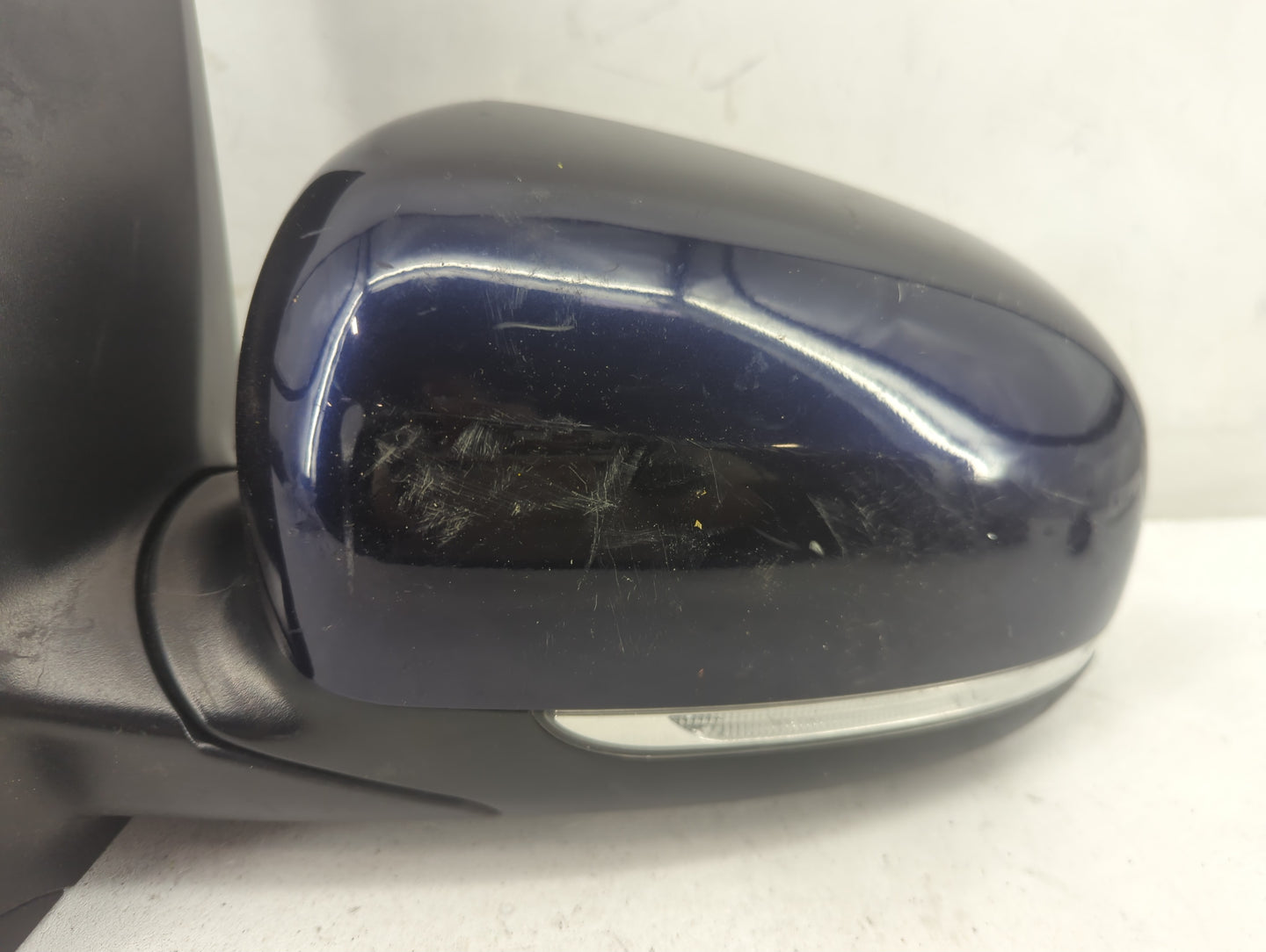 2015-2020 Kia Sedona Driver Side View Mirror - Left Door Mirror OEM Used - Oemusedautoparts1.com