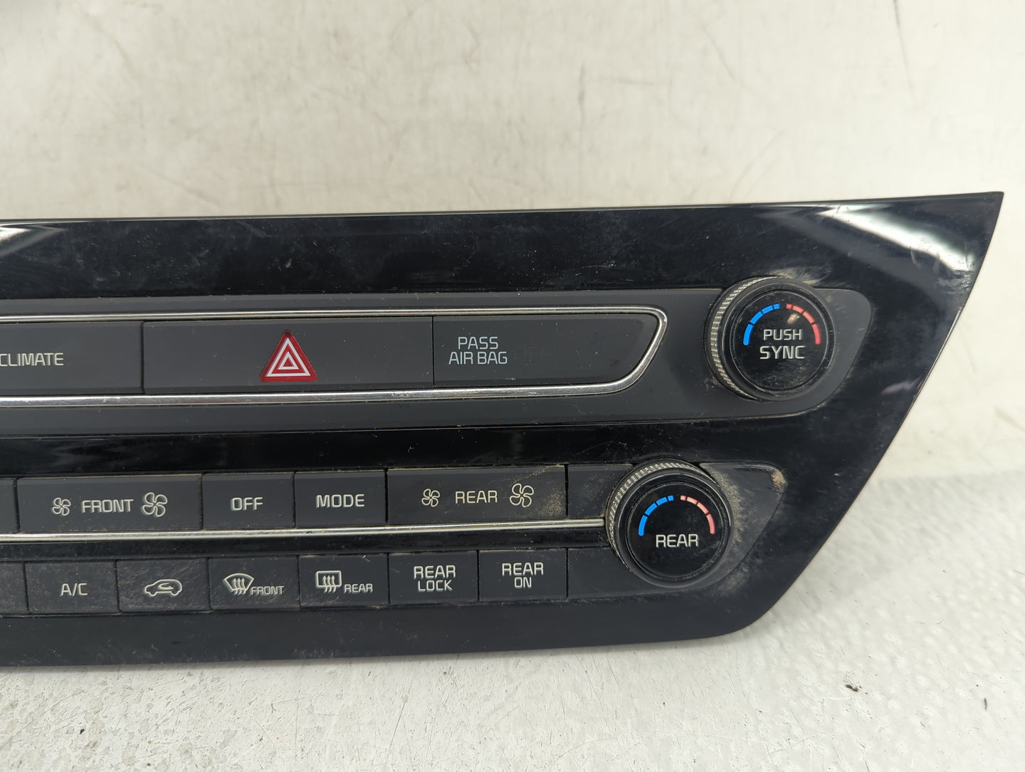 2016-2020 Kia Sedona Climate Control Module Temperature AC/Heater Replacement P/N:97250-A9XXX Fits Fits 2016 2017 2018 2019 