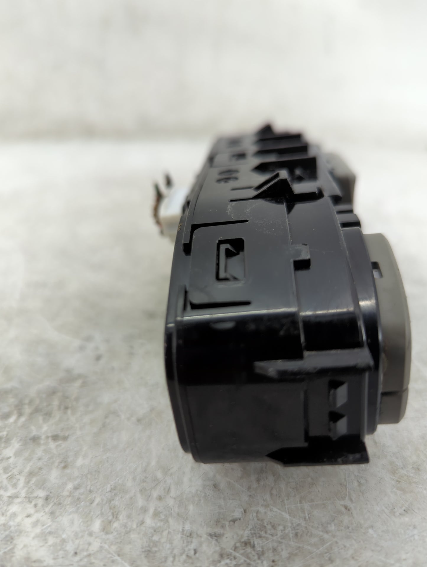2015-2020 Kia Sedona Climate Control Module Temperature AC/Heater Replacement P/N:97950-A9001GBU EC600-YPCAA Fits OEM Used A