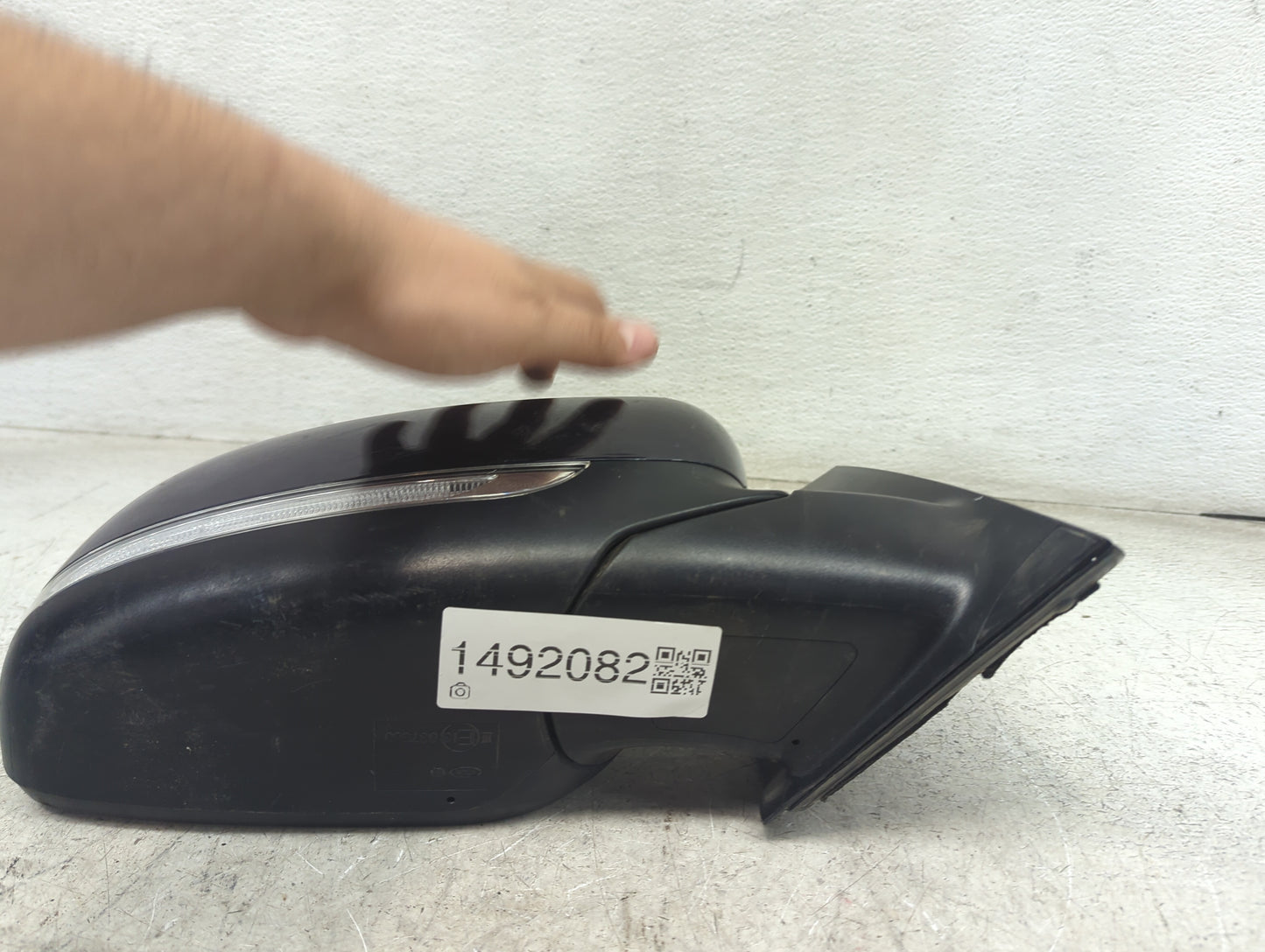 2015-2020 Kia Sedona Passenger Side View Mirror - Right Door Mirror OEM Used - Oemusedautoparts1.com
