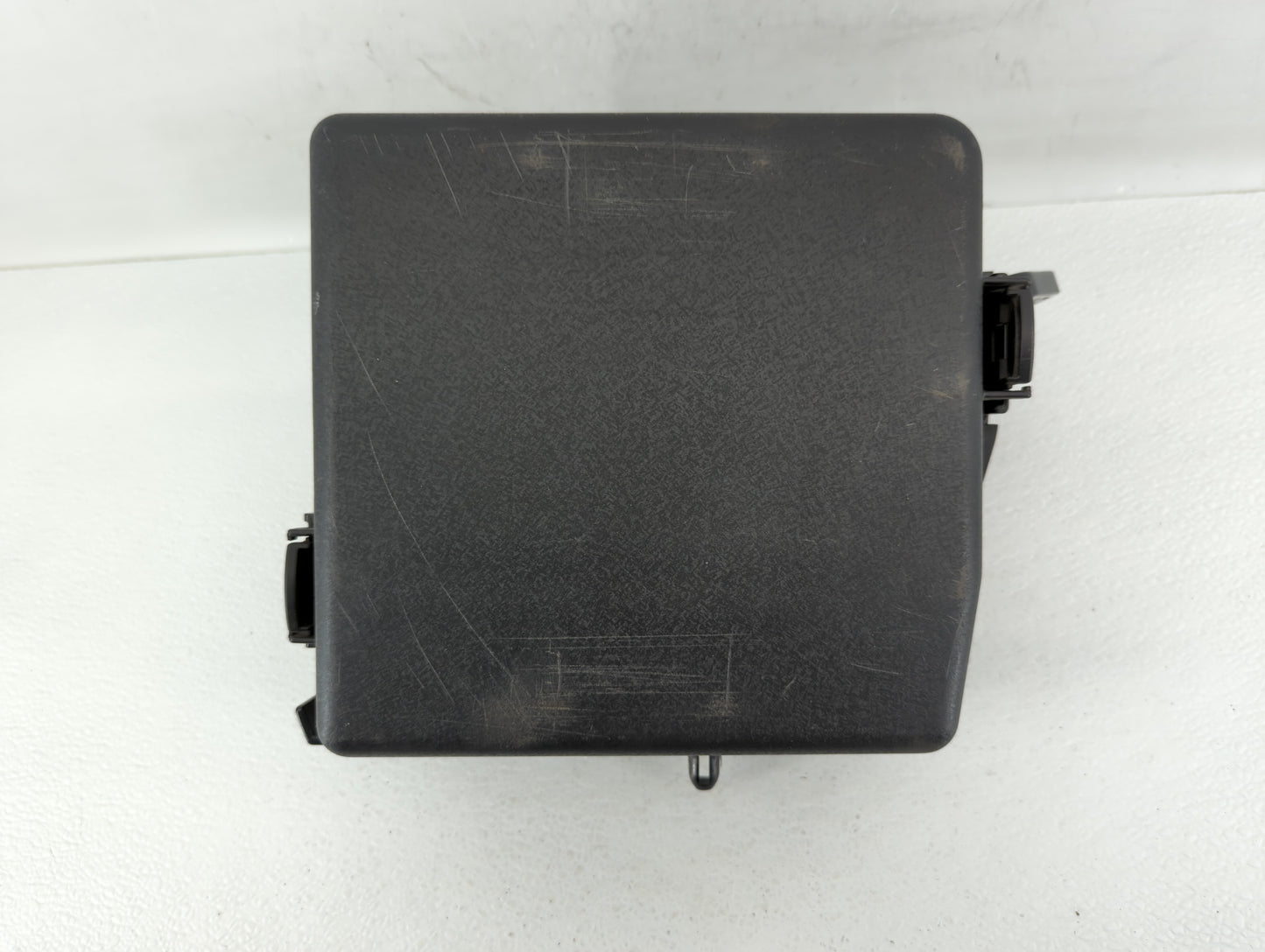 2019-2020 Kia Sedona Fusebox Fuse Box Panel Relay Module P/N:91270-A9370 Fits Fits 2019 2020 OEM Used Auto Parts - Oemusedau