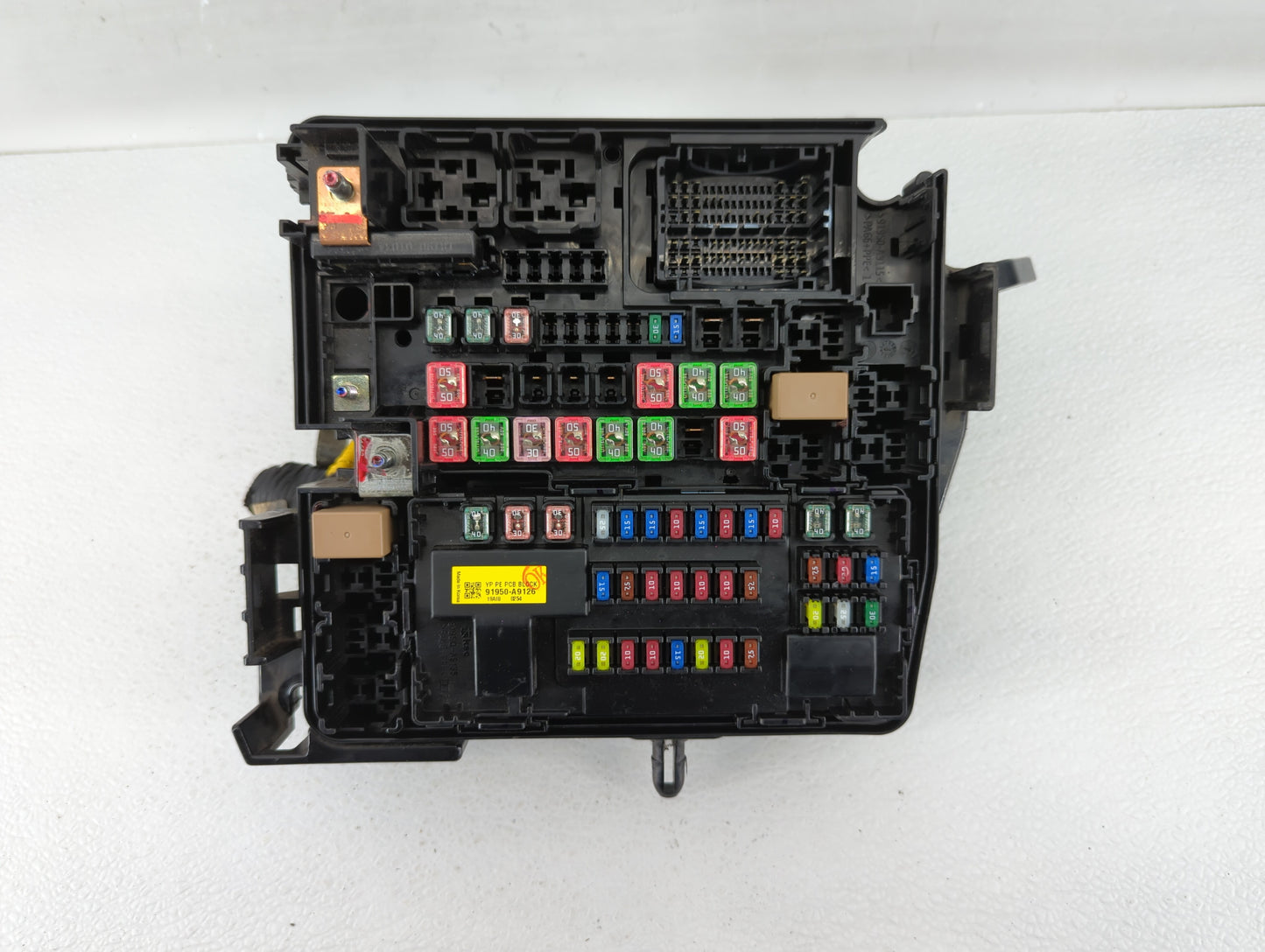 2019-2020 Kia Sedona Fusebox Fuse Box Panel Relay Module P/N:91270-A9370 Fits Fits 2019 2020 OEM Used Auto Parts - Oemusedau
