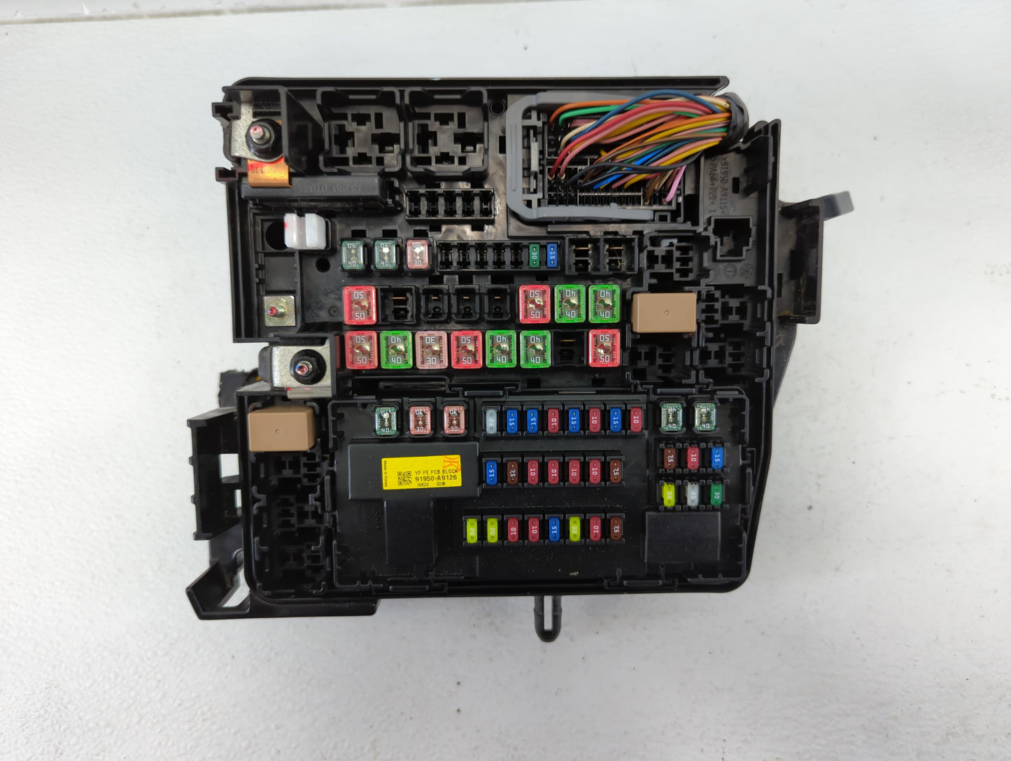 2019-2020 Kia Sedona Fusebox Fuse Box Panel Relay Module P/N:91270 A9370 Fits Fits 2019 2020 OEM Used Auto Parts - Oemusedau
