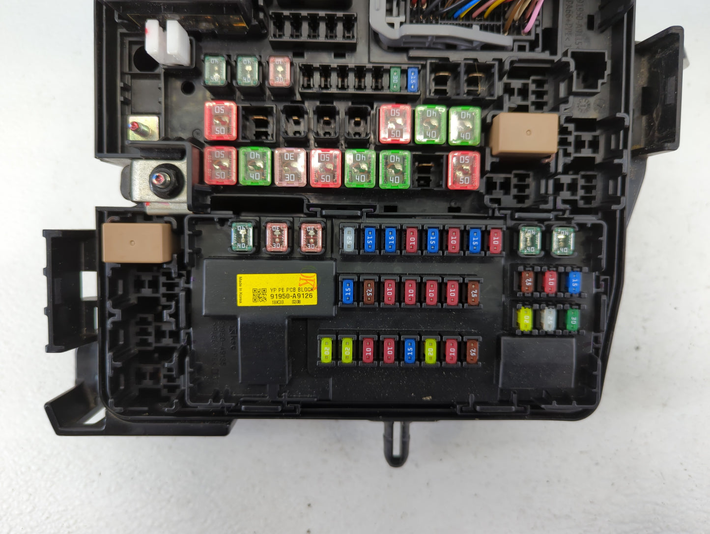 2019-2020 Kia Sedona Fusebox Fuse Box Panel Relay Module P/N:91270 A9370 Fits Fits 2019 2020 OEM Used Auto Parts - Oemusedau