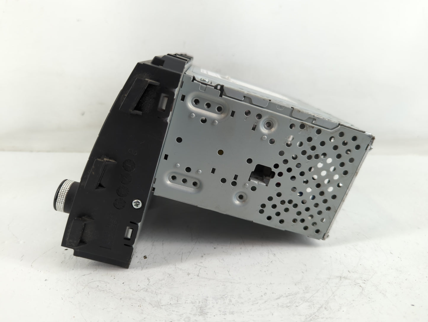 2019-2020 Kia Sedona Am Fm Cd Player Radio Receiver - Oemusedautoparts1.com