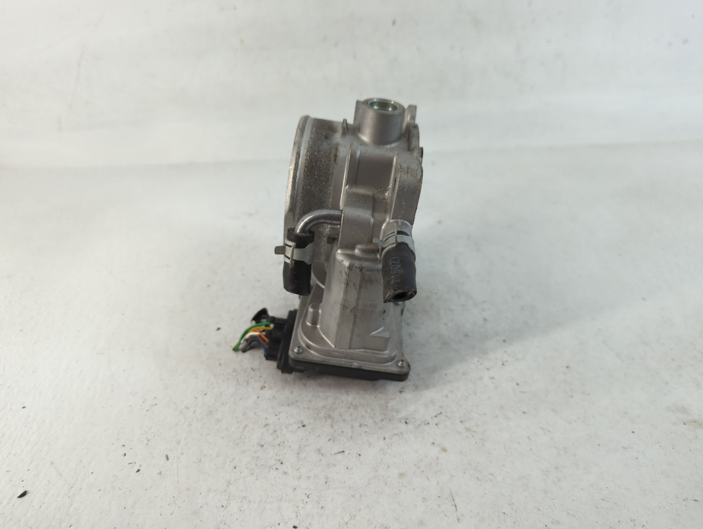 2019-2020 Kia Sedona Throttle Body P/N:35100-3L100 Fits Fits 2017 2018 2019 2020 2021 2022 OEM Used Auto Parts - Oemusedauto