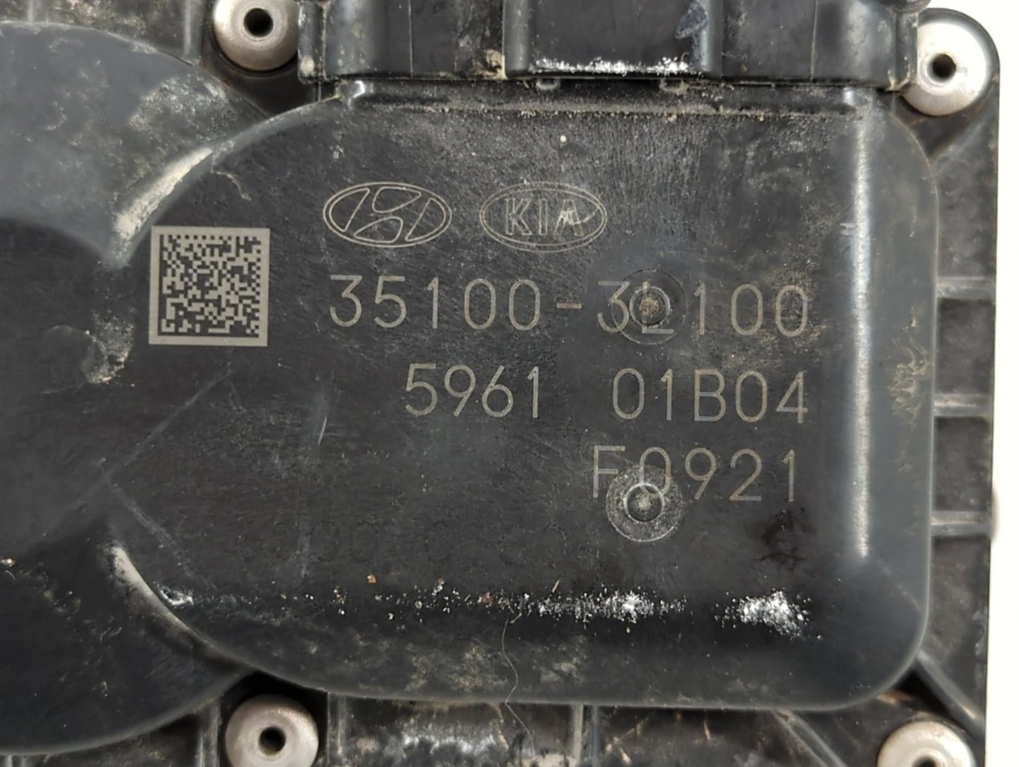 2019-2020 Kia Sorento Throttle Body P/N:35100-3L100 Fits Fits 2017 2018 2019 2020 2021 2022 OEM Used Auto Parts - Oemusedaut