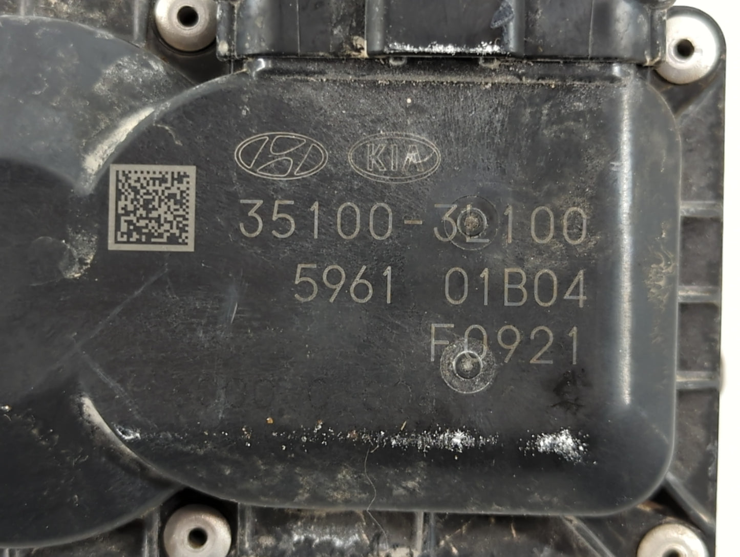 2019-2020 Kia Sorento Throttle Body P/N:35100-3L100 Fits Fits 2017 2018 2019 2020 2021 2022 OEM Used Auto Parts - Oemusedaut