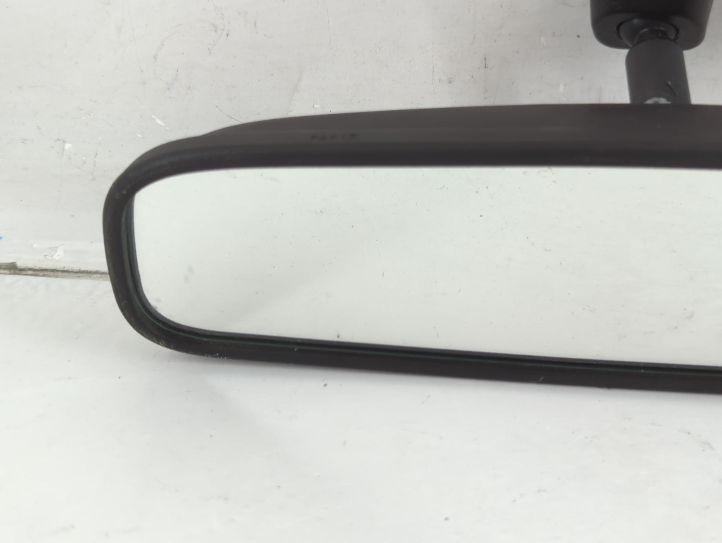 2016-2020 Kia Sorento Interior Rear View Mirror Replacement OEM P/N:E4012143 Fits OEM Used Auto Parts - Oemusedautoparts1.co