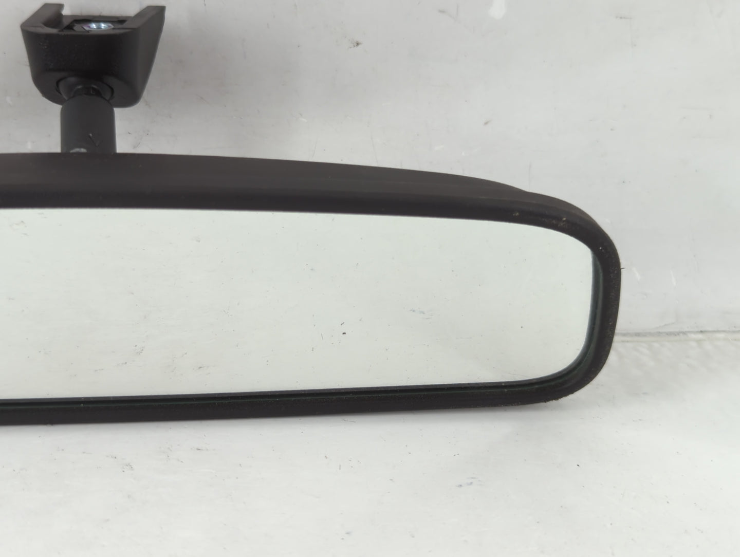 2016-2020 Kia Sorento Interior Rear View Mirror Replacement OEM P/N:E4012143 Fits OEM Used Auto Parts - Oemusedautoparts1.co