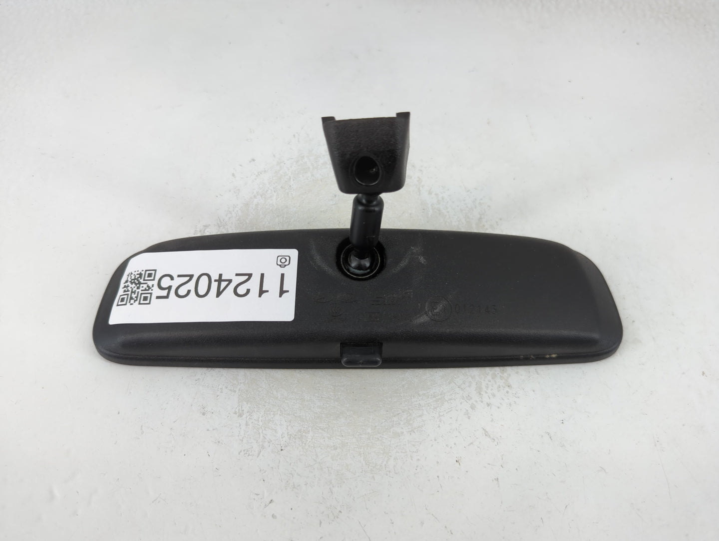 2016-2020 Kia Sorento Interior Rear View Mirror Replacement OEM P/N:E4012143 Fits OEM Used Auto Parts - Oemusedautoparts1.co