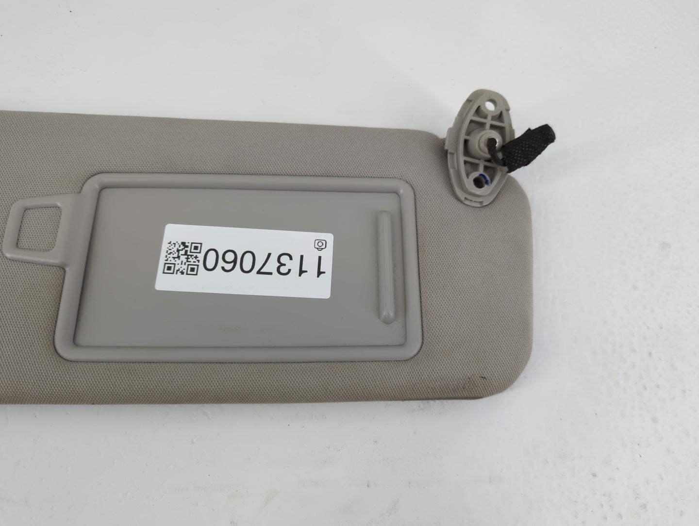 2016-2020 Kia Sorento Sun Visor Shade Replacement Driver Left Mirror Fits Fits 2016 2017 2018 2019 2020 OEM Used Auto Parts 