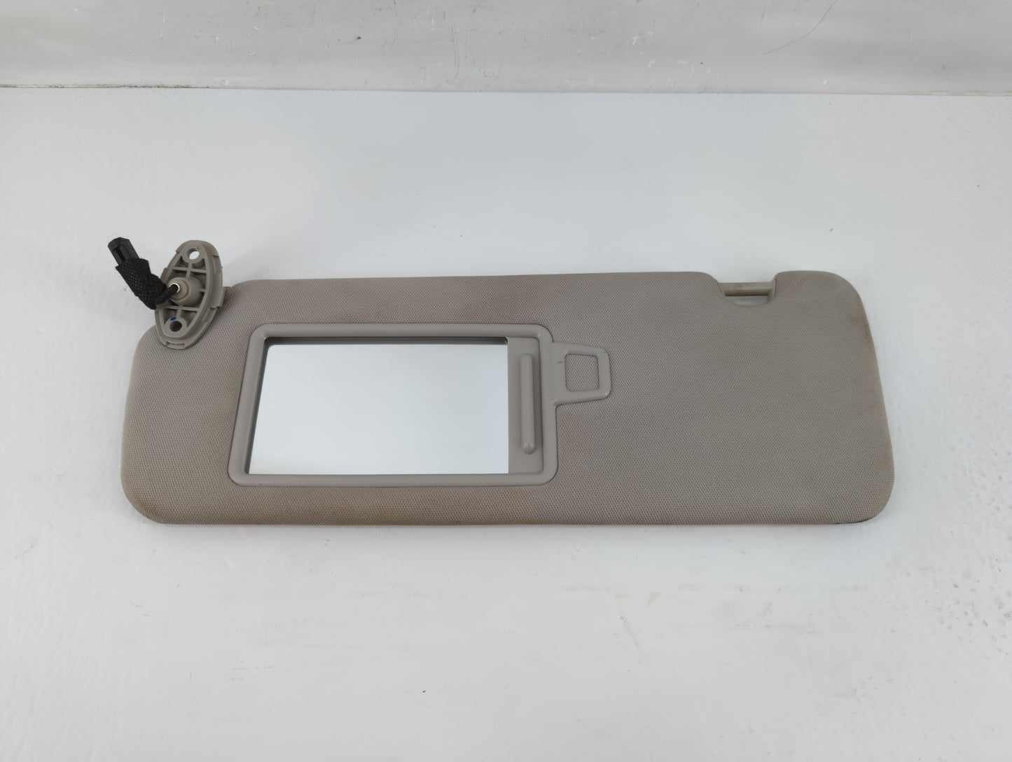 2016-2020 Kia Sorento Sun Visor Shade Replacement Passenger Right Mirror Fits Fits 2016 2017 2018 2019 2020 OEM Used Auto Pa