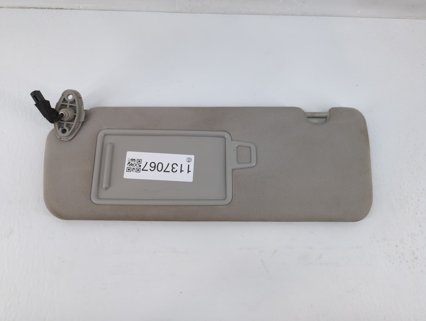 2016-2020 Kia Sorento Sun Visor Shade Replacement Passenger Right Mirror Fits Fits 2016 2017 2018 2019 2020 OEM Used Auto Pa