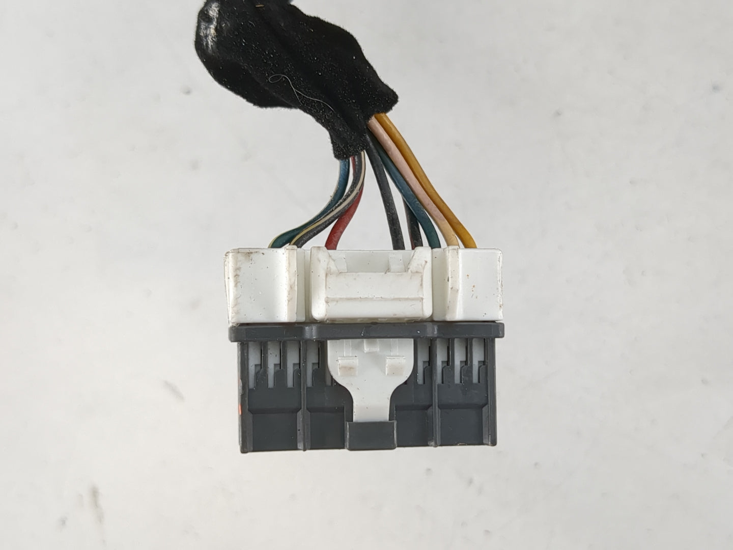 2019 Kia Sorento Side Mirror Replacement Driver Left View Door Mirror P/N:87610-C6220M2R Fits OEM Used Auto Parts - Oemuseda