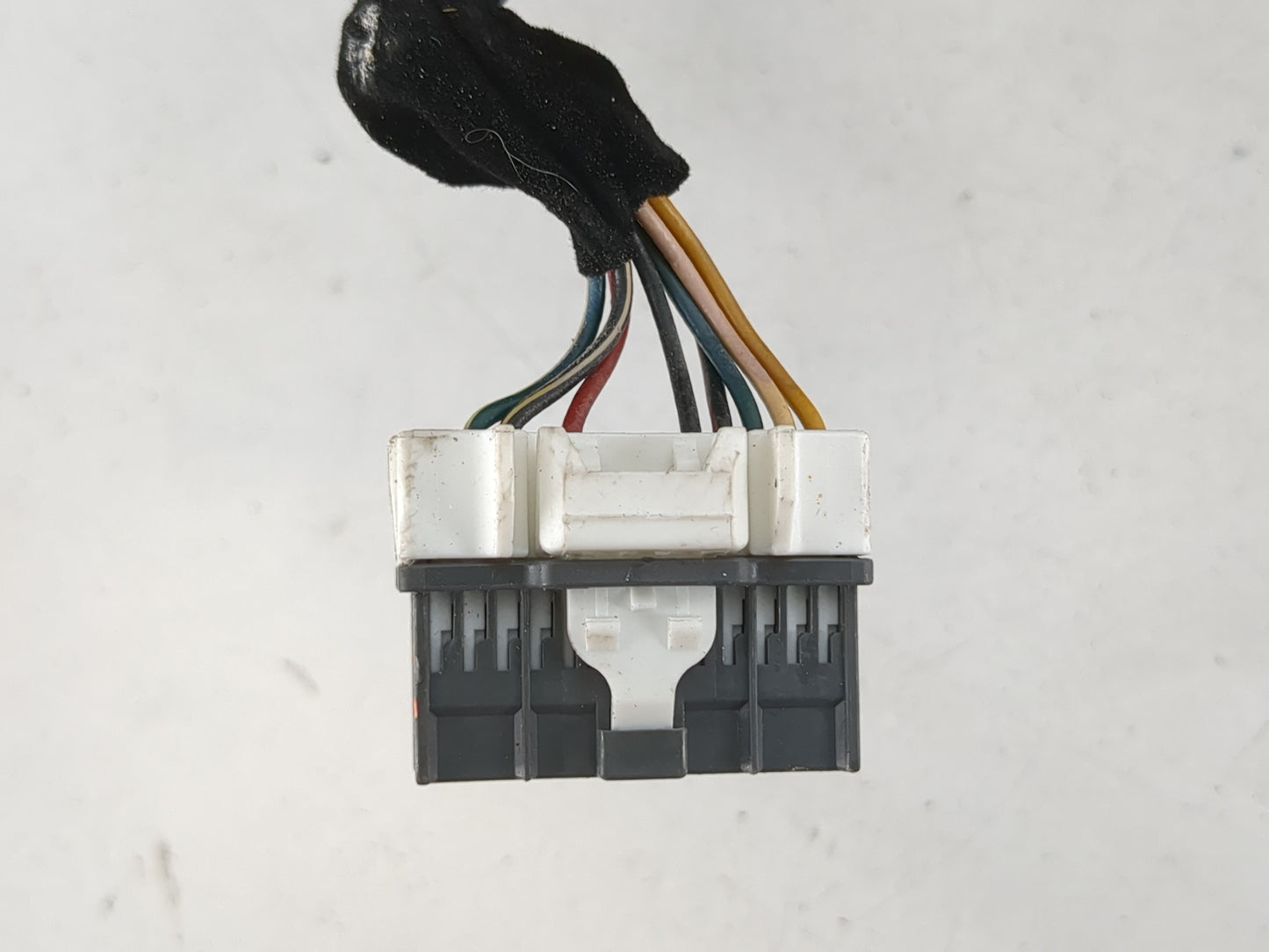 2019 Kia Sorento Side Mirror Replacement Driver Left View Door Mirror P/N:87610-C6220M2R Fits OEM Used Auto Parts - Oemuseda