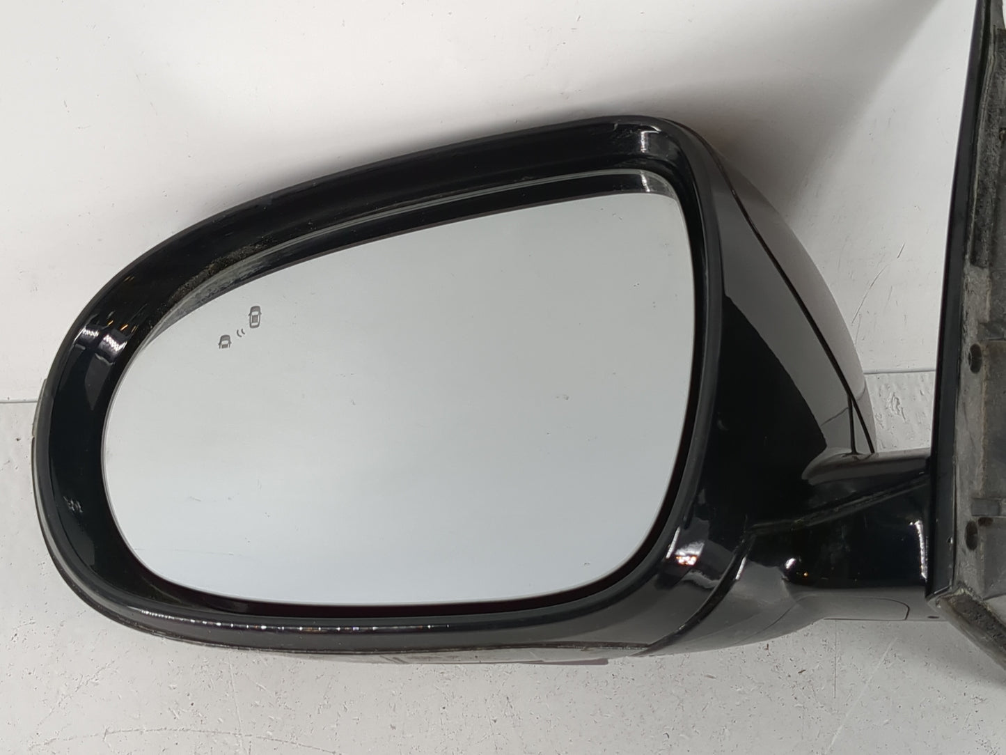 2019 Kia Sorento Side Mirror Replacement Driver Left View Door Mirror P/N:87610-C6220M2R Fits OEM Used Auto Parts - Oemuseda