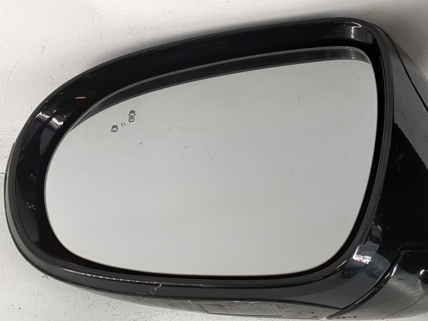 2017-2020 Kia Sorento Driver Side View Mirror - Left Door Mirror OEM Used - Oemusedautoparts1.com