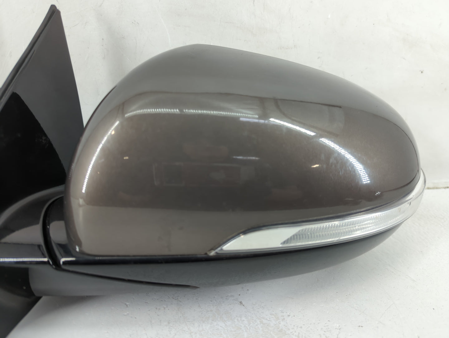 2017-2020 Kia Sorento Driver Side View Mirror - Left Door Mirror OEM Used - Oemusedautoparts1.com