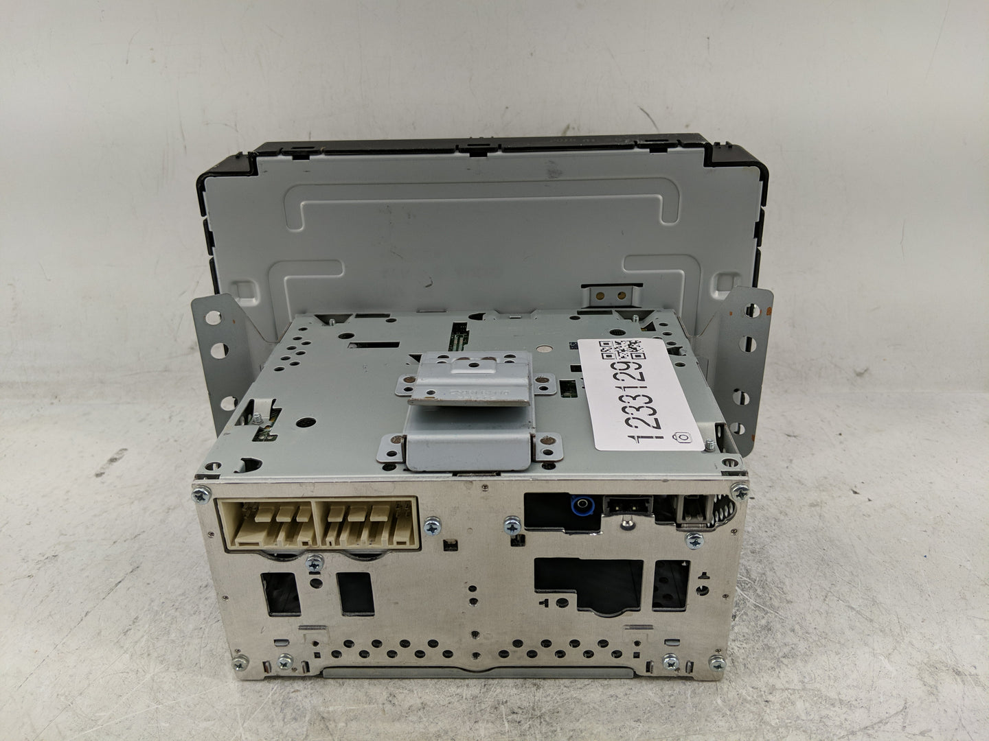 2019 Kia Sorento Radio AM FM Cd Player Receiver Replacement Fits OEM Used Auto Parts - Oemusedautoparts1.com