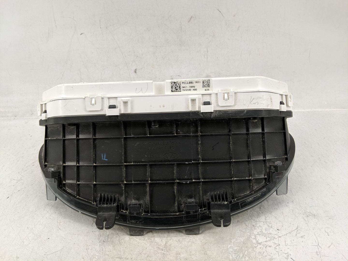 2019-2020 Kia Sorento Instrument Cluster Speedometer Gauges P/N:94021-C6BB0 Fits Fits 2019 2020 OEM Used Auto Parts - Oemuse