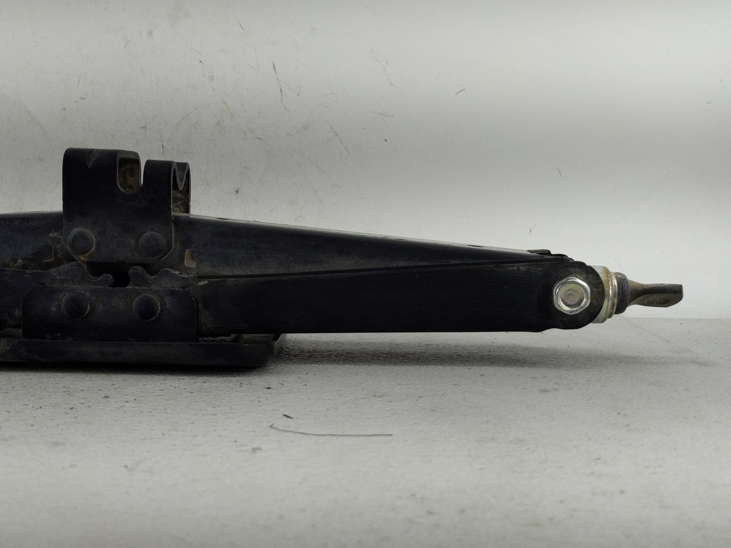 2019 Kia Sorento Spare Scissor Car Jack - Oemusedautoparts1.com