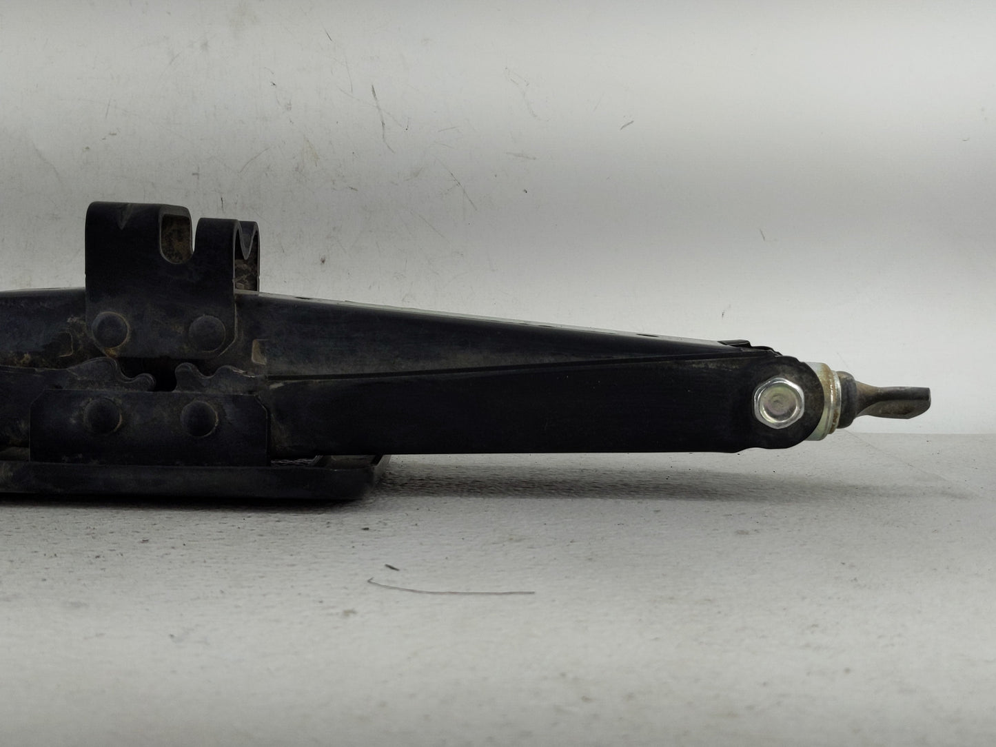 2019 Kia Sorento Spare Scissor Car Jack - Oemusedautoparts1.com