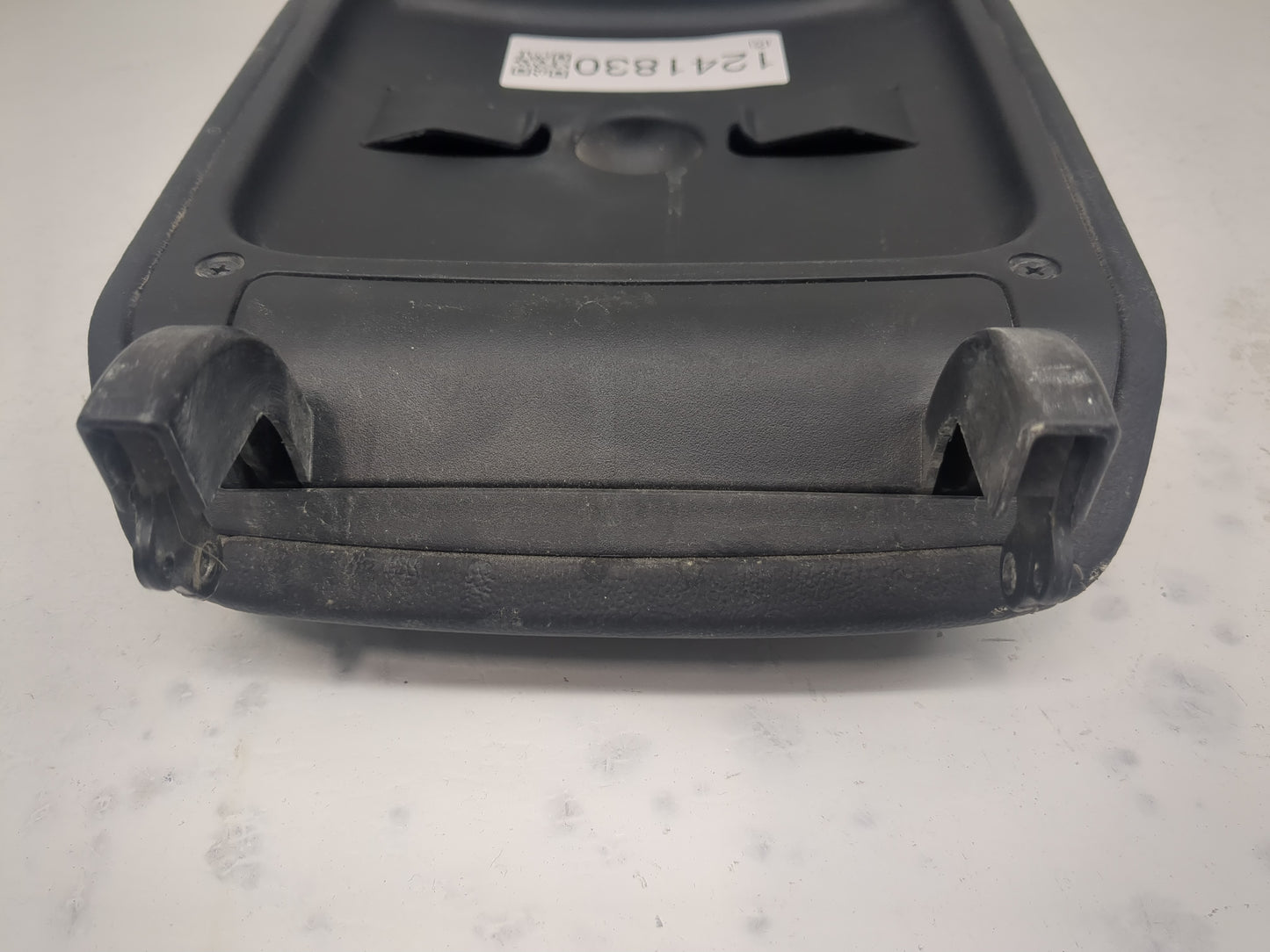 2019 Kia Sorento Center Console Armrest Cover Lid Fits OEM Used Auto Parts - Oemusedautoparts1.com