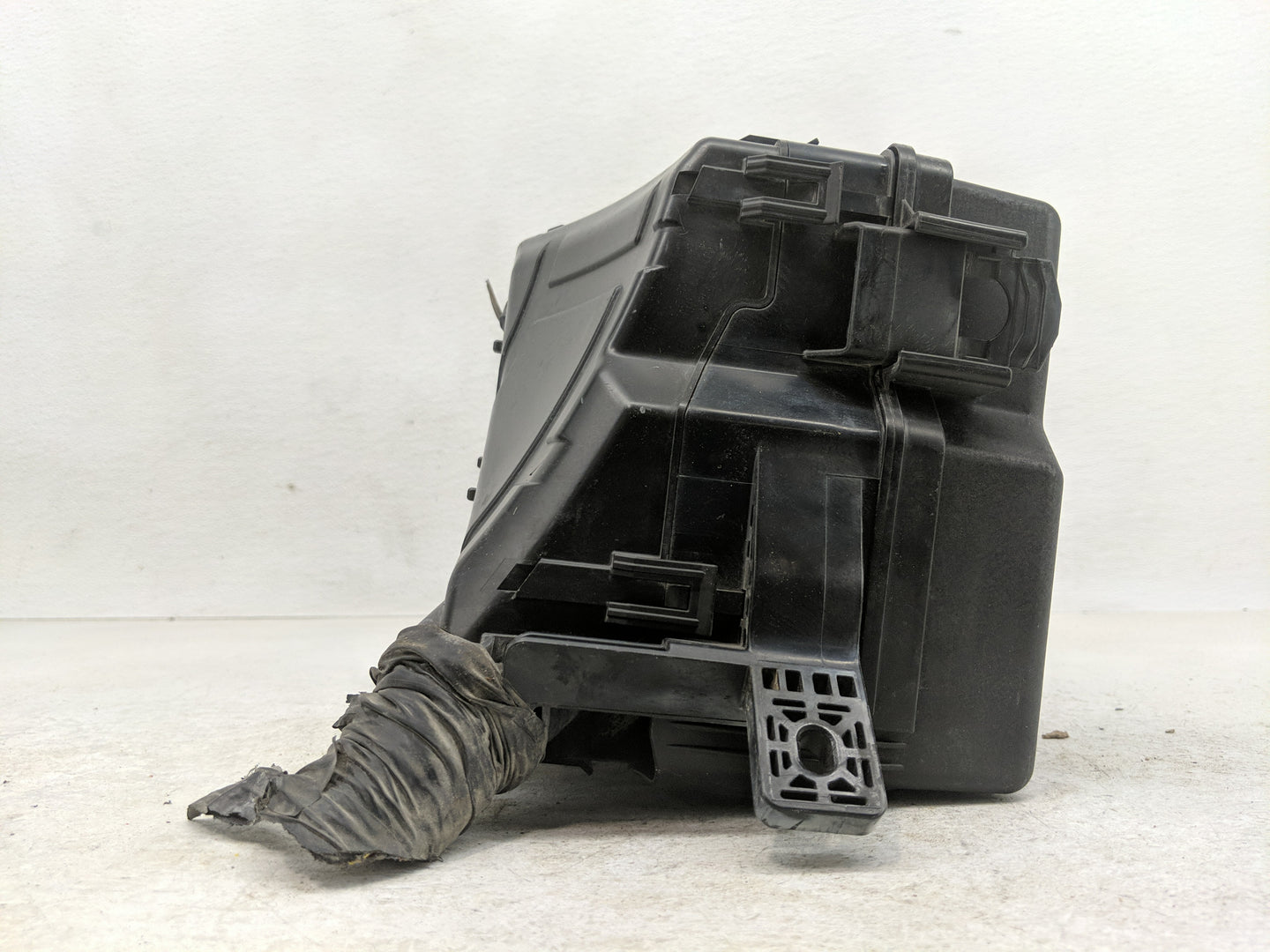 2019-2020 Kia Sorento Fusebox Fuse Box Panel Relay Module Fits Fits 2019 2020 OEM Used Auto Parts - Oemusedautoparts1.com