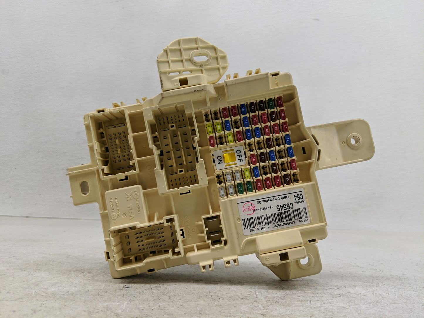 2019-2020 Kia Sorento Fusebox Fuse Box Panel Relay Module P/N:91950-C6545 Fits Fits 2019 2020 OEM Used Auto Parts - Oemuseda