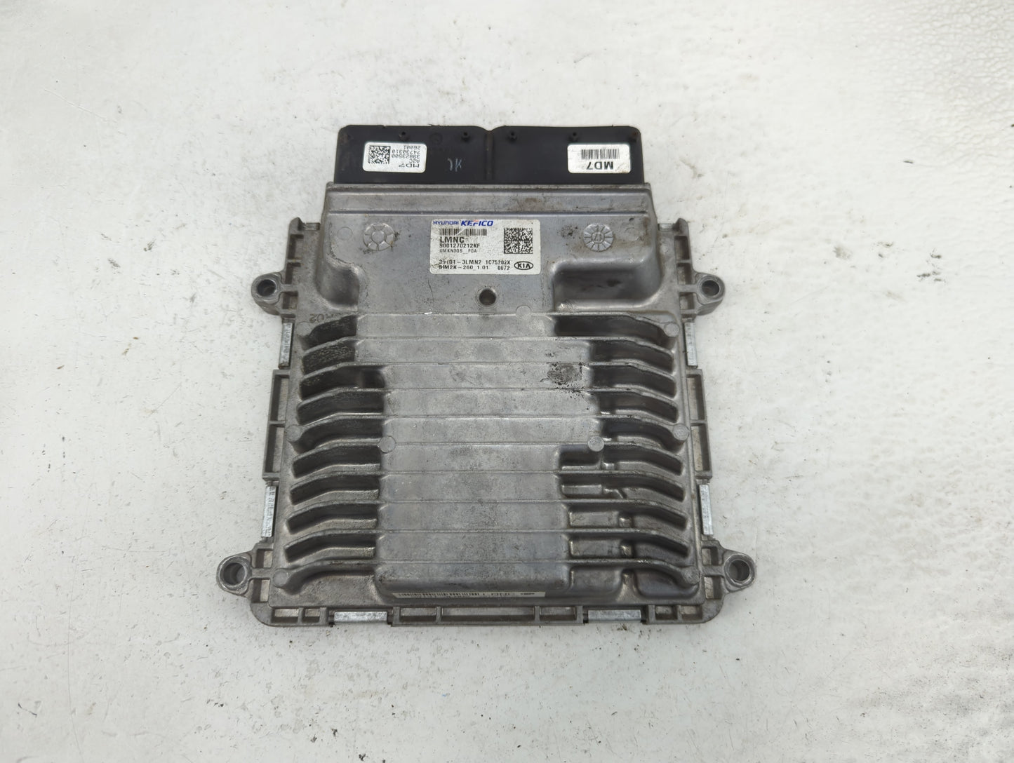 2019-2020 Kia Sorento PCM Engine Control Computer ECU ECM PCU OEM P/N:9001270212KF Fits Fits 2019 2020 OEM Used Auto Parts -