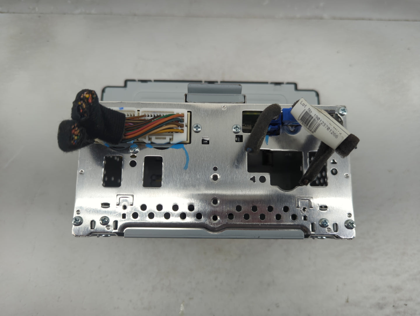 2019-2020 Kia Sorento Radio AM FM Cd Player Receiver Replacement P/N:96160C6NB0WK Fits Fits 2019 2020 OEM Used Auto Parts - 
