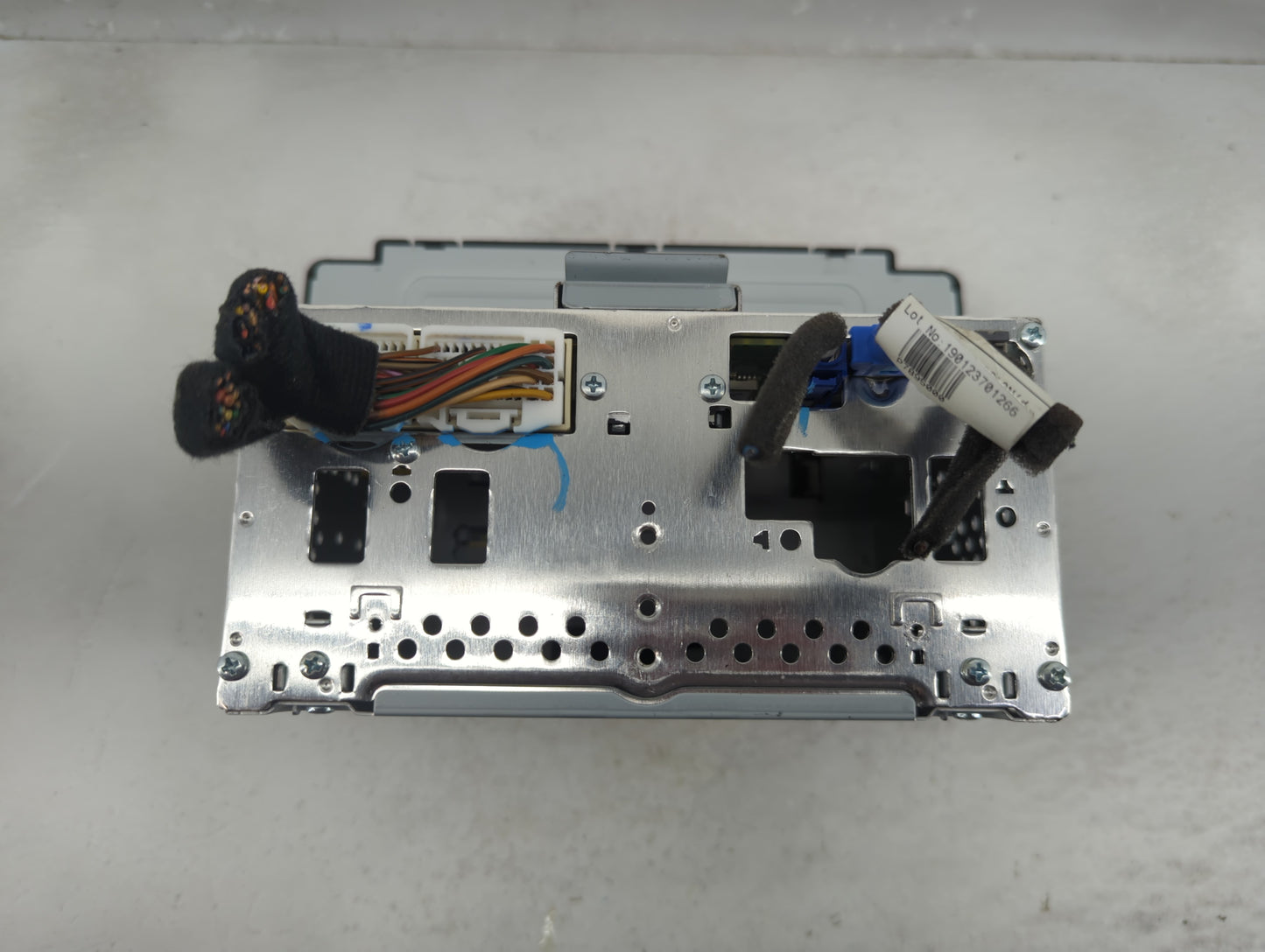 2019-2020 Kia Sorento Radio AM FM Cd Player Receiver Replacement P/N:96160C6NB0WK Fits Fits 2019 2020 OEM Used Auto Parts - 