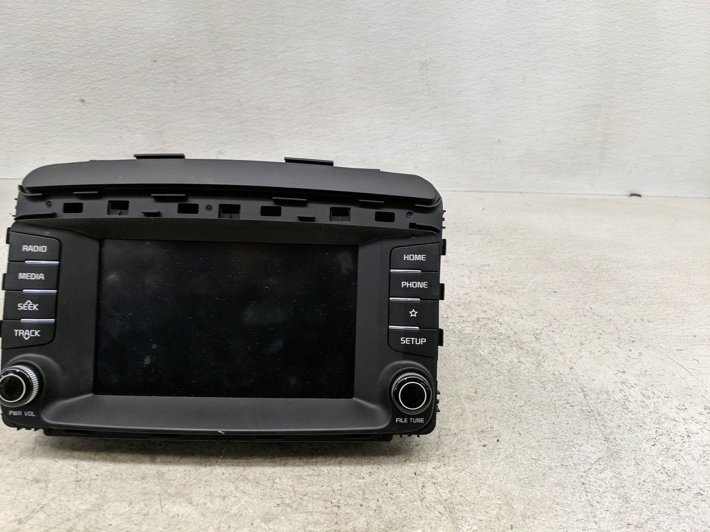 2019-2020 Kia Sorento Radio AM FM Cd Player Receiver Replacement P/N:96160C6NB0WK Fits Fits 2019 2020 OEM Used Auto Parts - 