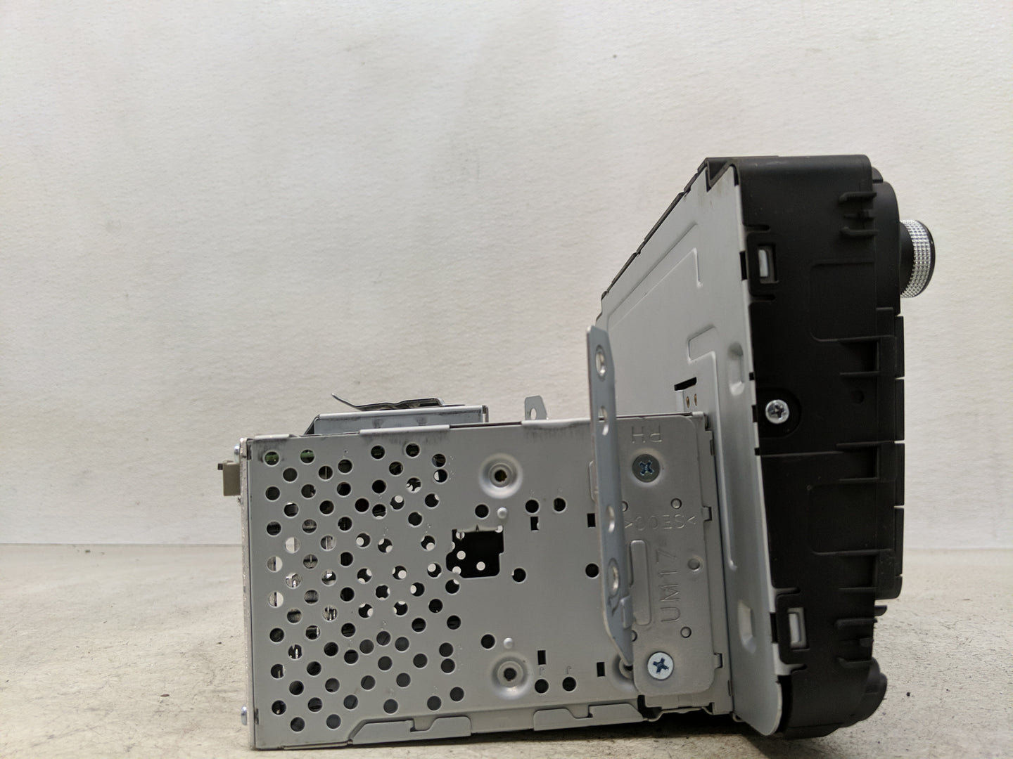 2019-2020 Kia Sorento Radio AM FM Cd Player Receiver Replacement P/N:96160C6NB0WK Fits Fits 2019 2020 OEM Used Auto Parts - 