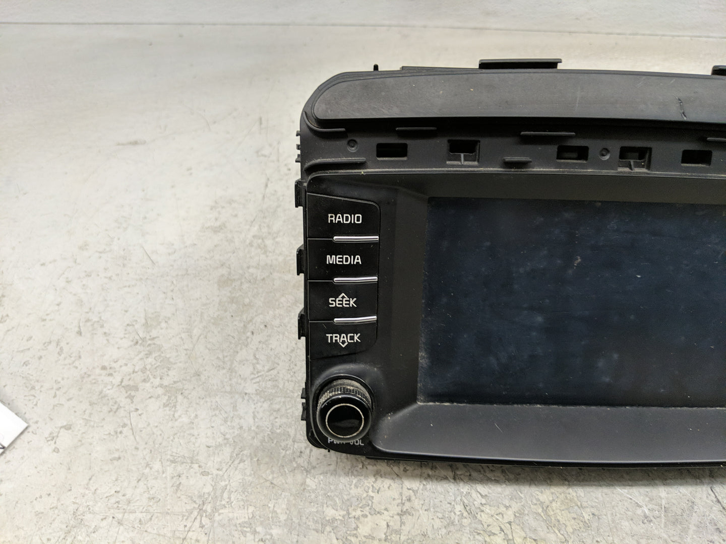 2019-2020 Kia Sorento Radio AM FM Cd Player Receiver Replacement P/N:96160C6NB0WK Fits Fits 2019 2020 OEM Used Auto Parts - 