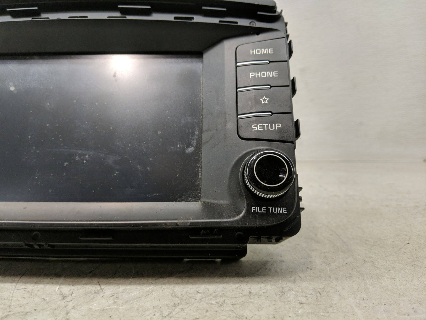 2019-2020 Kia Sorento Radio AM FM Cd Player Receiver Replacement P/N:96160C6NB0WK Fits Fits 2019 2020 OEM Used Auto Parts - 