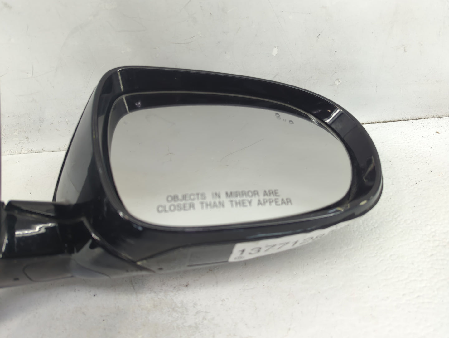 2017-2020 Kia Sorento Passenger Side View Mirror - Right Door Mirror OEM Used - Oemusedautoparts1.com