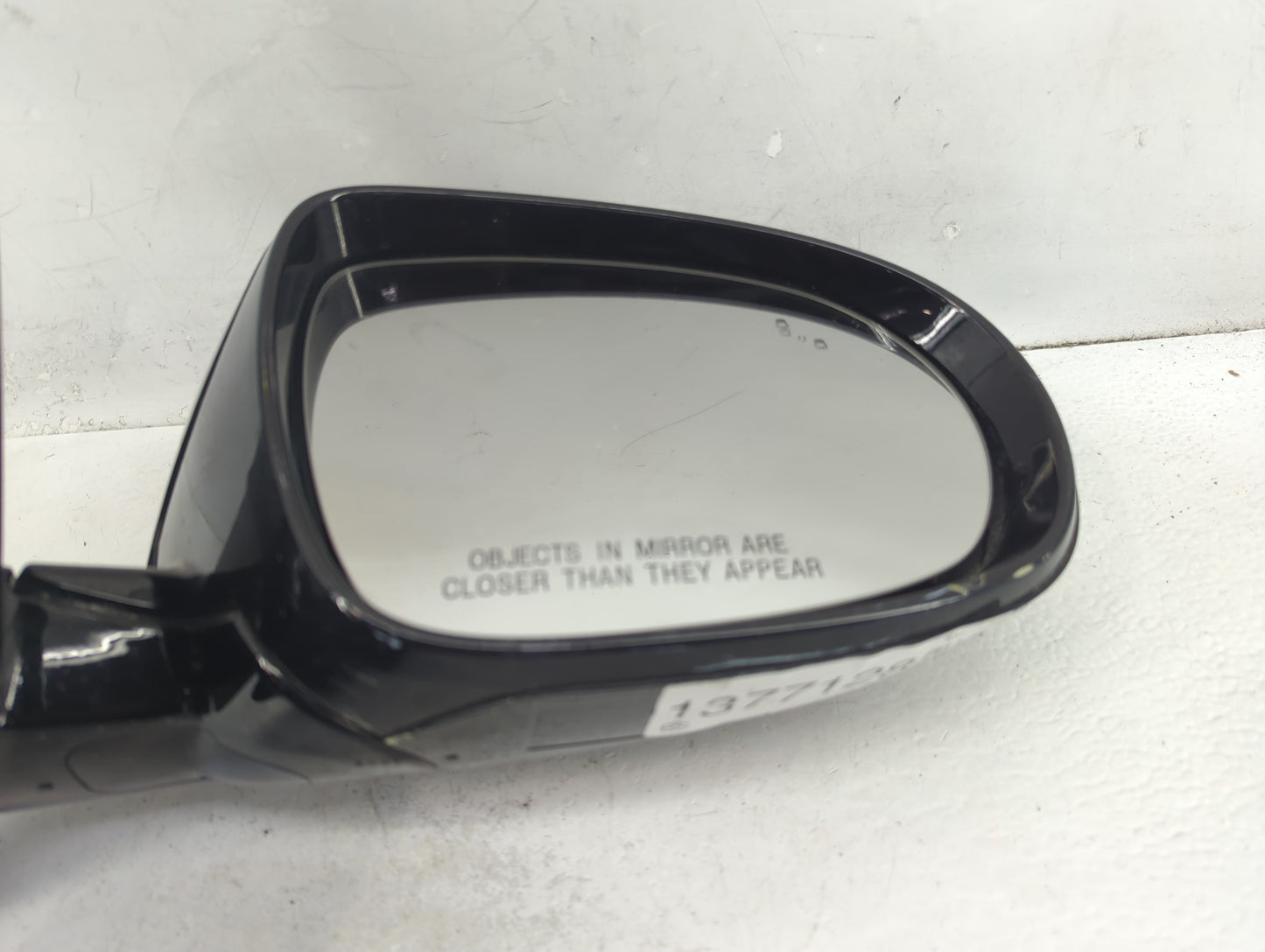 2017-2020 Kia Sorento Passenger Side View Mirror - Right Door Mirror OEM Used - Oemusedautoparts1.com