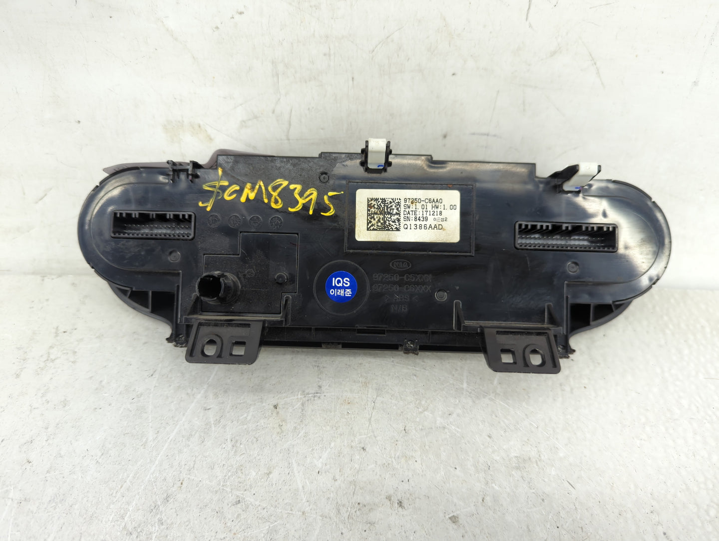 2019 Kia Sorento Climate Control Module Temperature AC/Heater Replacement P/N:97250-C6AA0 Fits OEM Used Auto Parts - Oemused