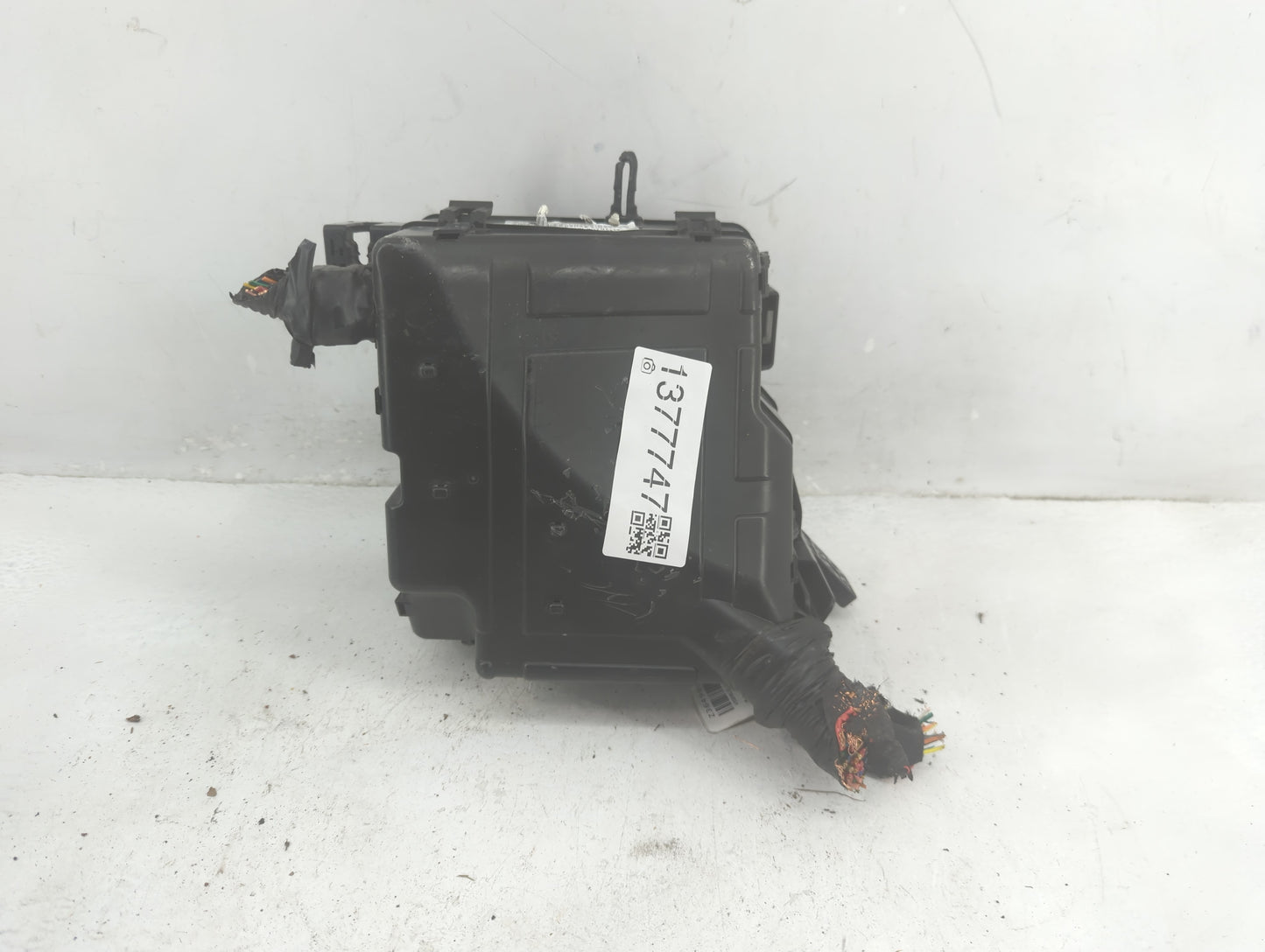 2019-2020 Kia Sorento Fusebox Fuse Box Panel Relay Module P/N:91941-C6220 Fits Fits 2019 2020 OEM Used Auto Parts - Oemuseda