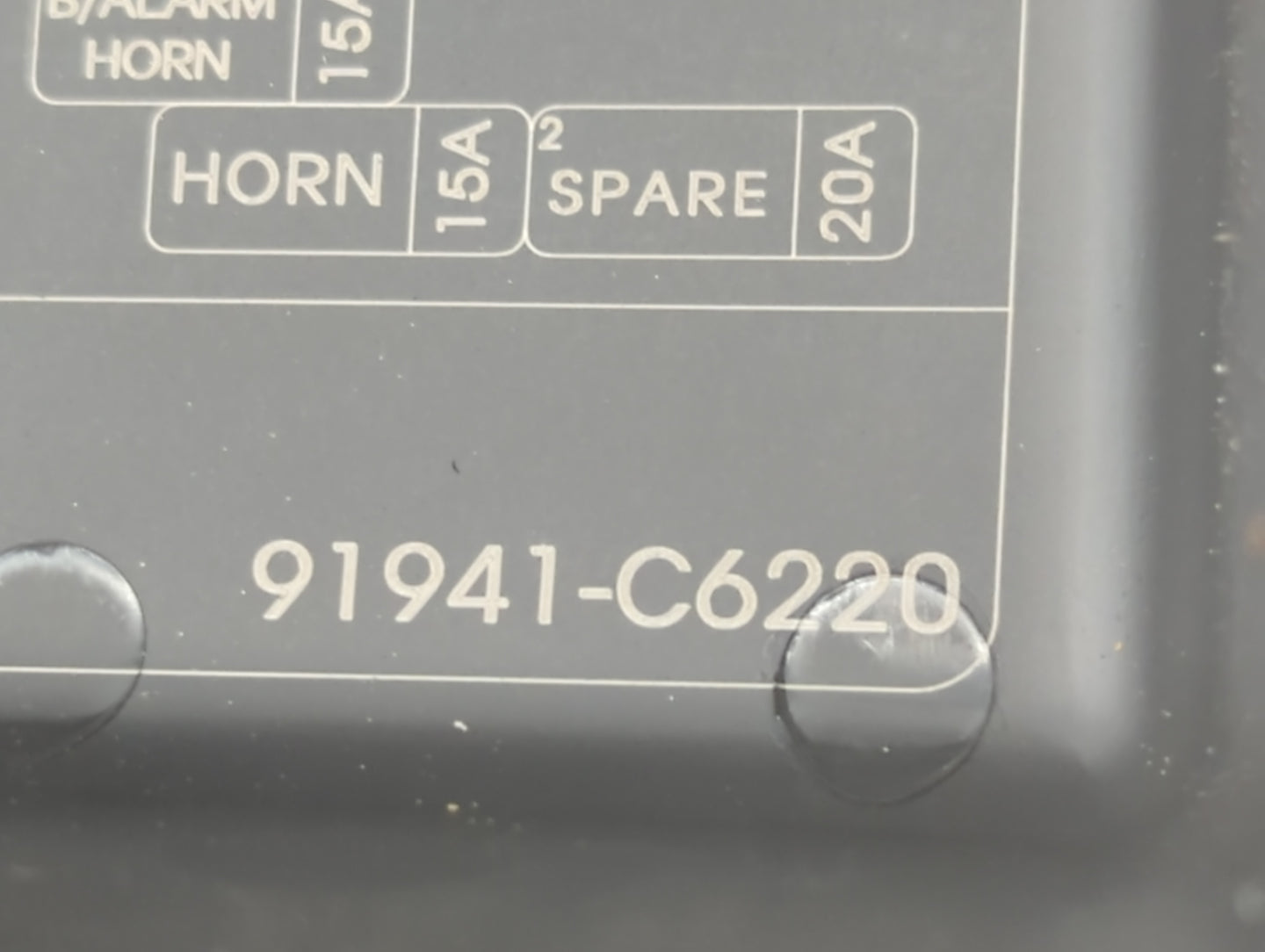 2019-2020 Kia Sorento Fusebox Fuse Box Panel Relay Module P/N:91941-C6220 Fits Fits 2019 2020 OEM Used Auto Parts - Oemuseda