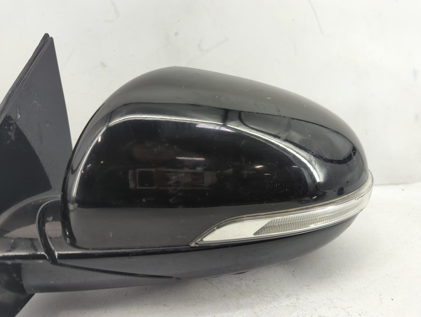 2017-2020 Kia Sorento Driver Side View Mirror - Left Door Mirror OEM Used - Oemusedautoparts1.com