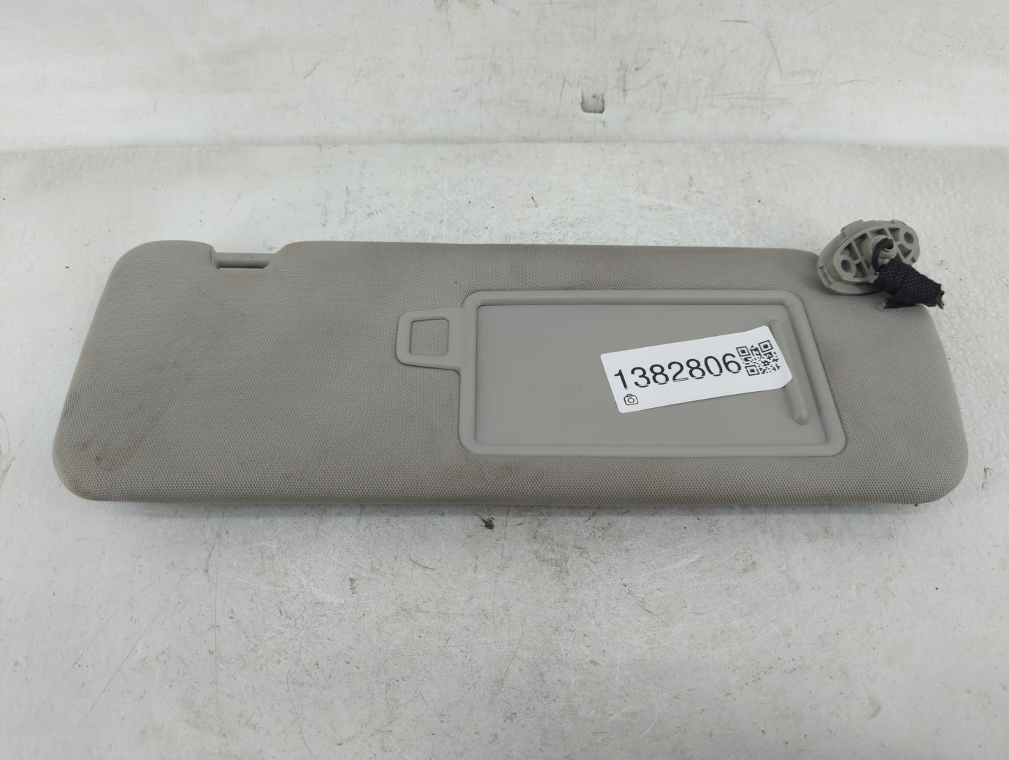 2016-2020 Kia Sorento Sun Visor Shade Replacement Passenger Right Mirror Fits Fits 2016 2017 2018 2019 2020 OEM Used Auto Pa