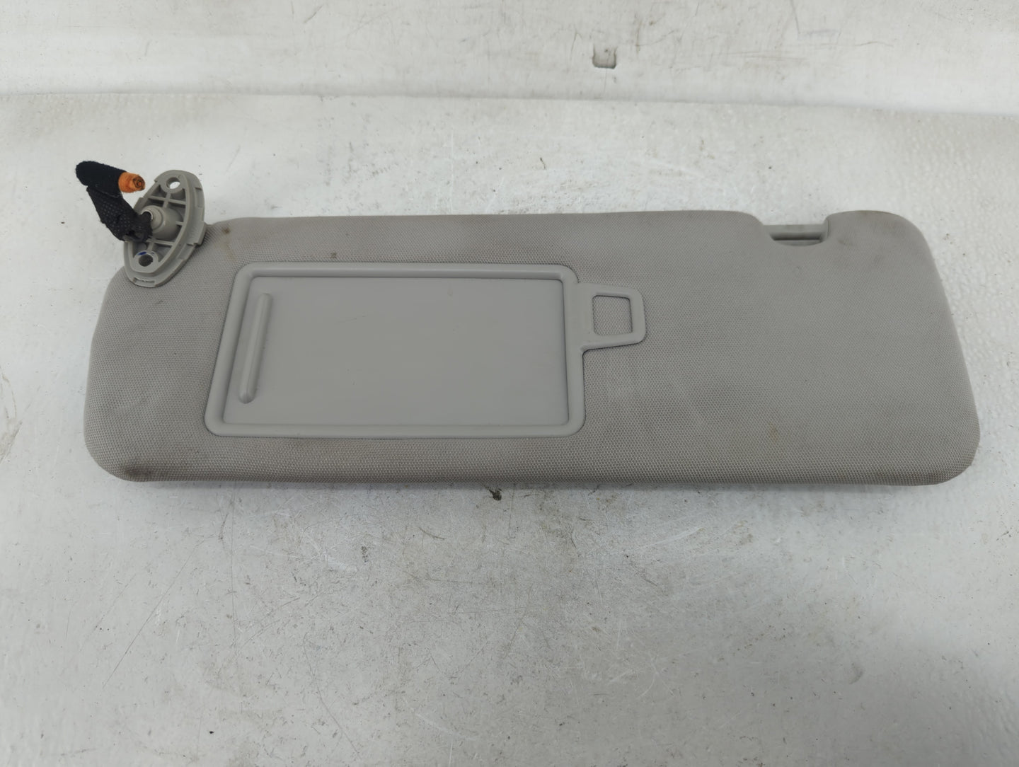 2016-2020 Kia Sorento Sun Visor Shade Replacement Driver Left Mirror Fits Fits 2016 2017 2018 2019 2020 OEM Used Auto Parts 