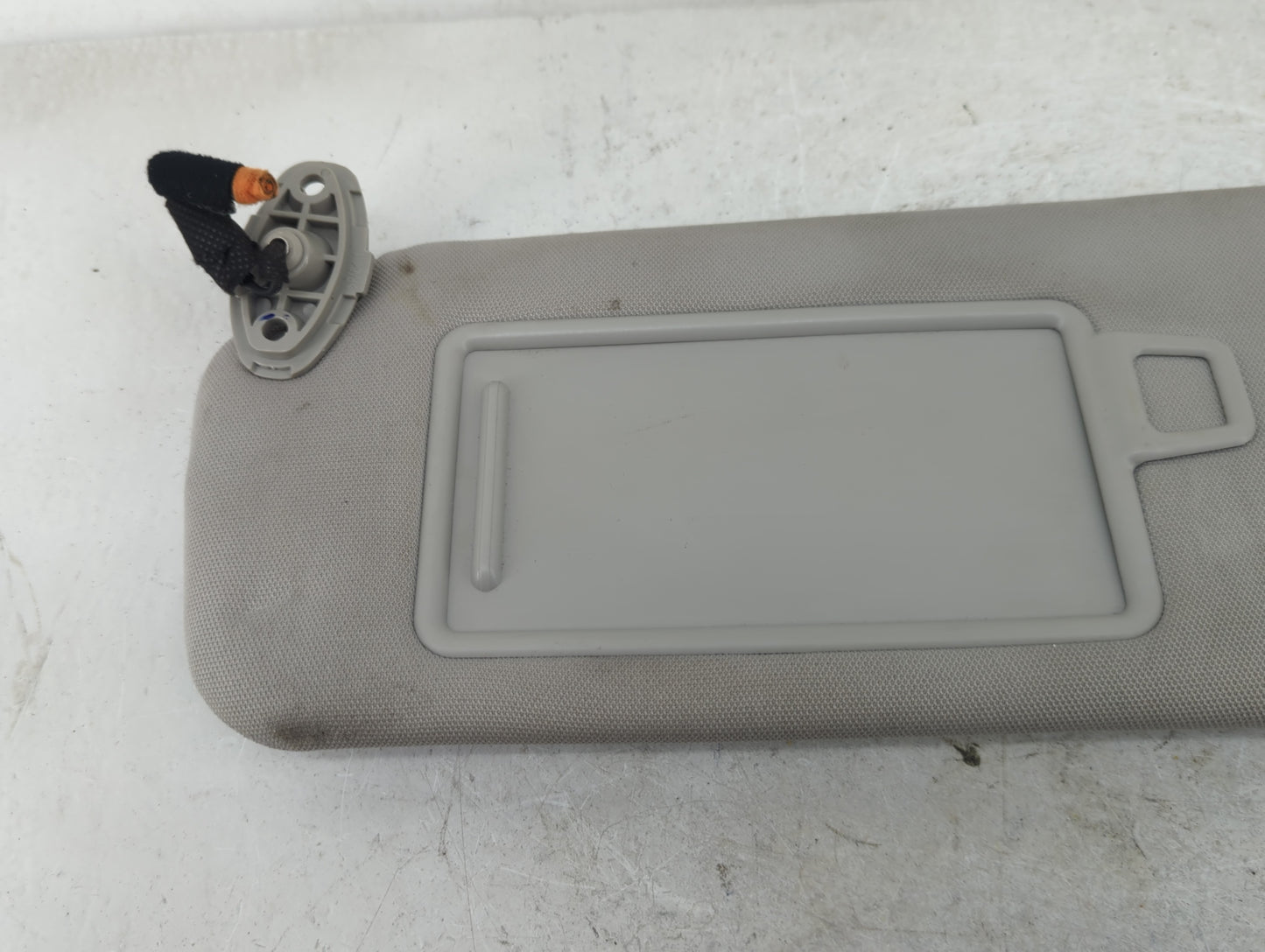 2016-2020 Kia Sorento Sun Visor Shade Replacement Driver Left Mirror Fits Fits 2016 2017 2018 2019 2020 OEM Used Auto Parts 