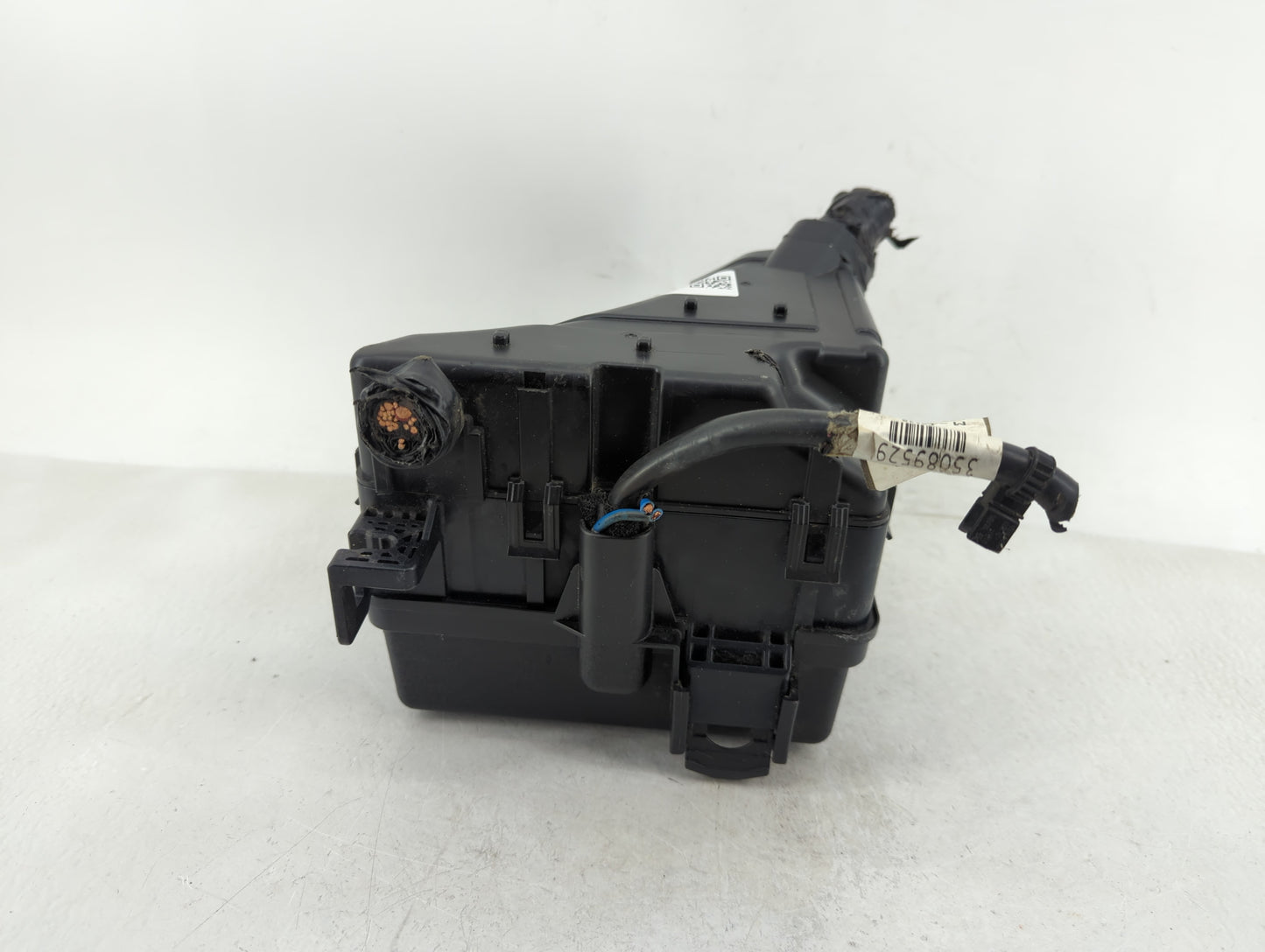 2019-2020 Kia Sorento Fusebox Fuse Box Panel Relay Module Fits Fits 2019 2020 OEM Used Auto Parts - Oemusedautoparts1.com